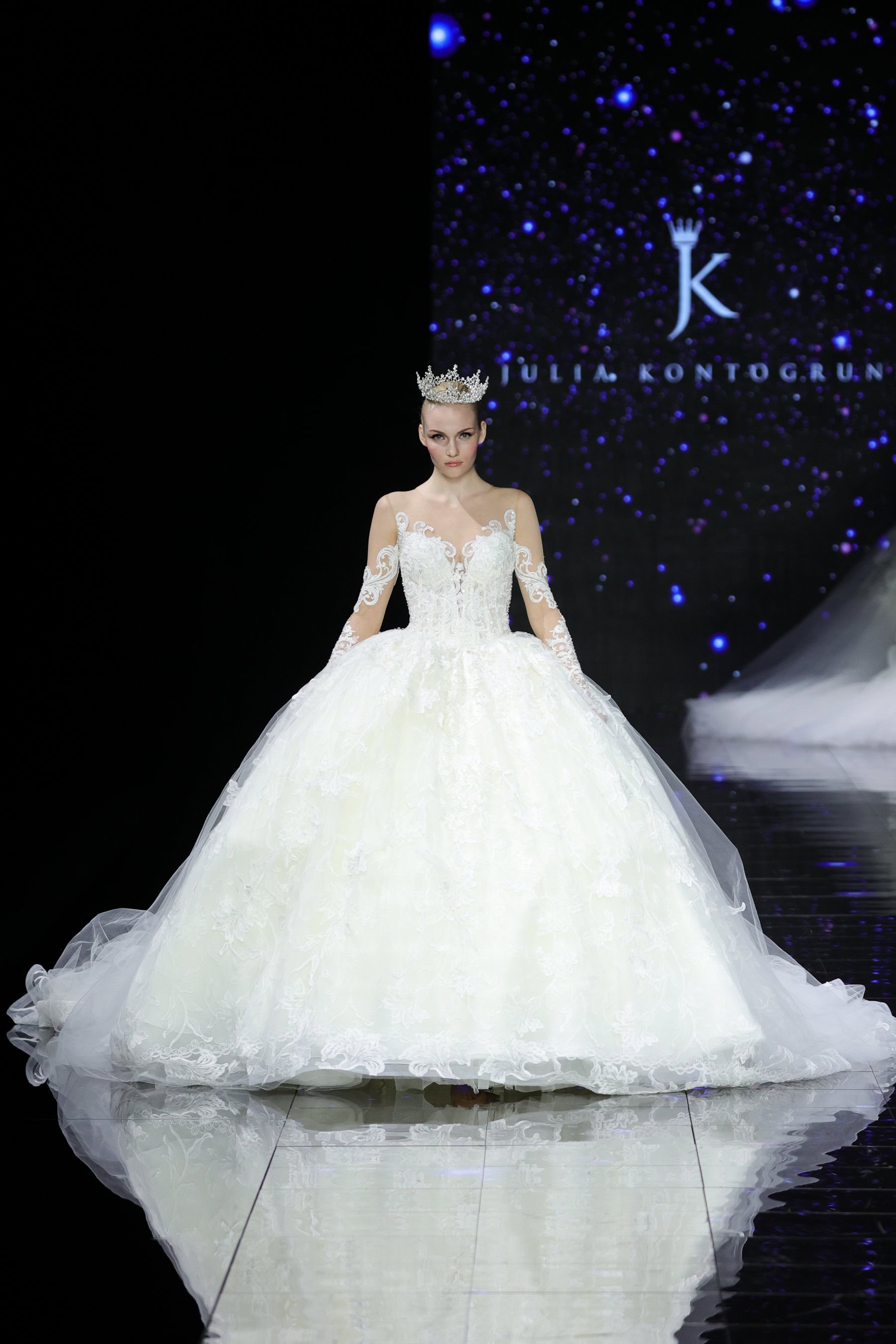 Julia Kontogruni Bridal 2024 Fashion Show 
