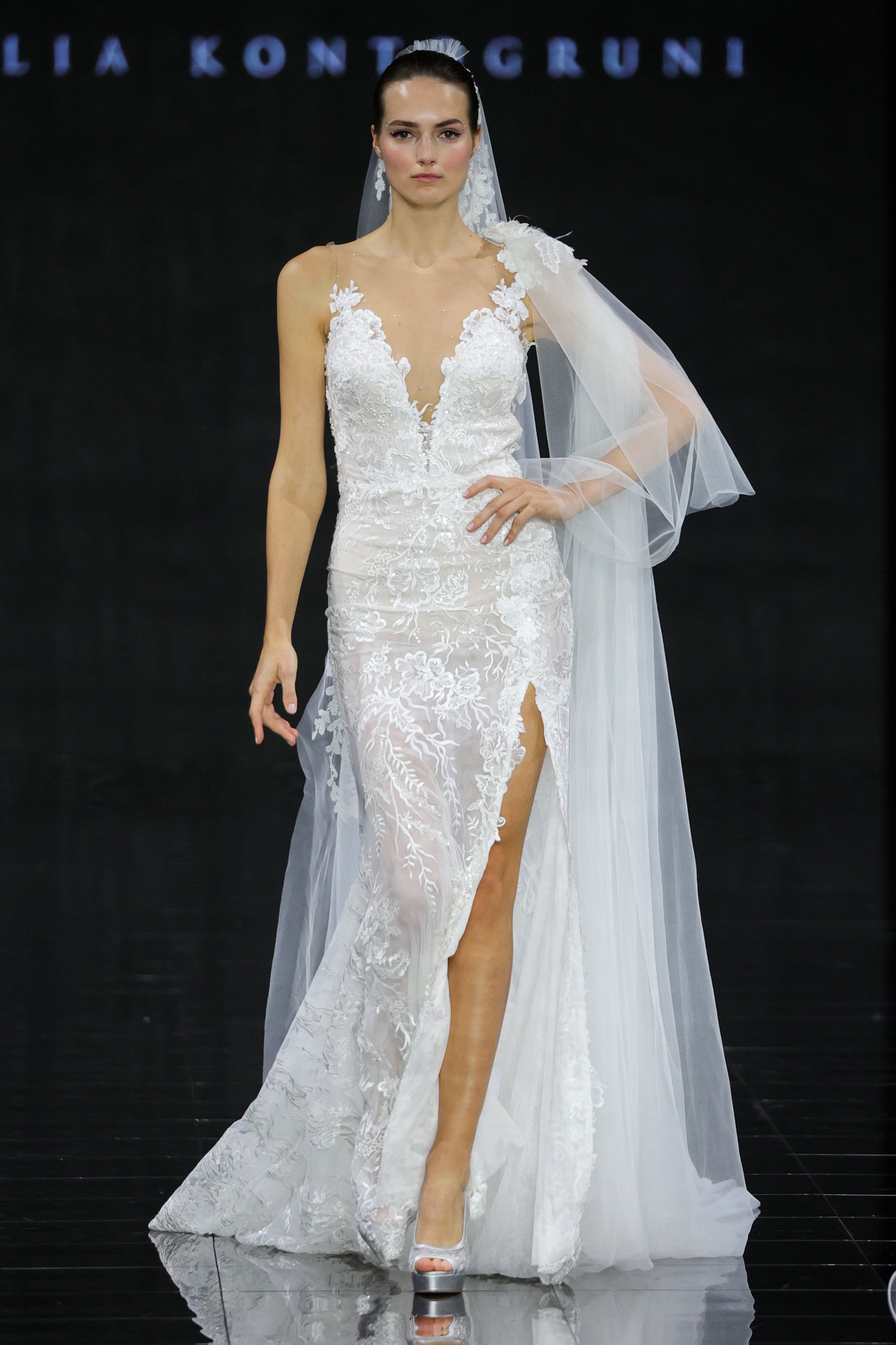 Julia Kontogruni Bridal 2024 Fashion Show 