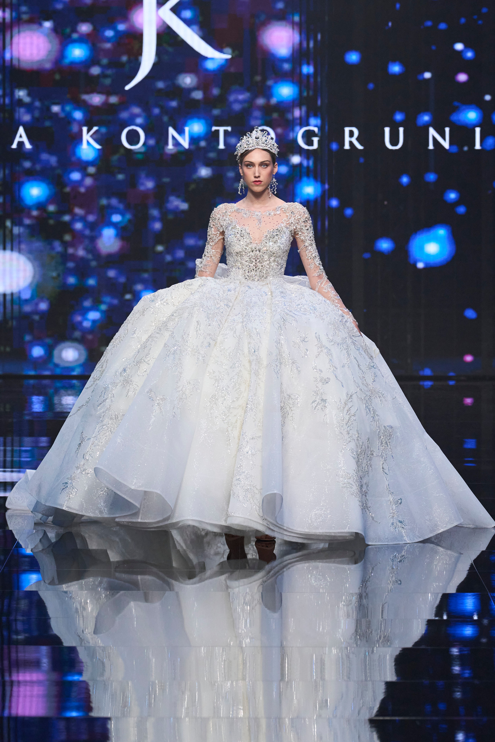 Julia Kontogruni Bridal 2024 Fashion Show 