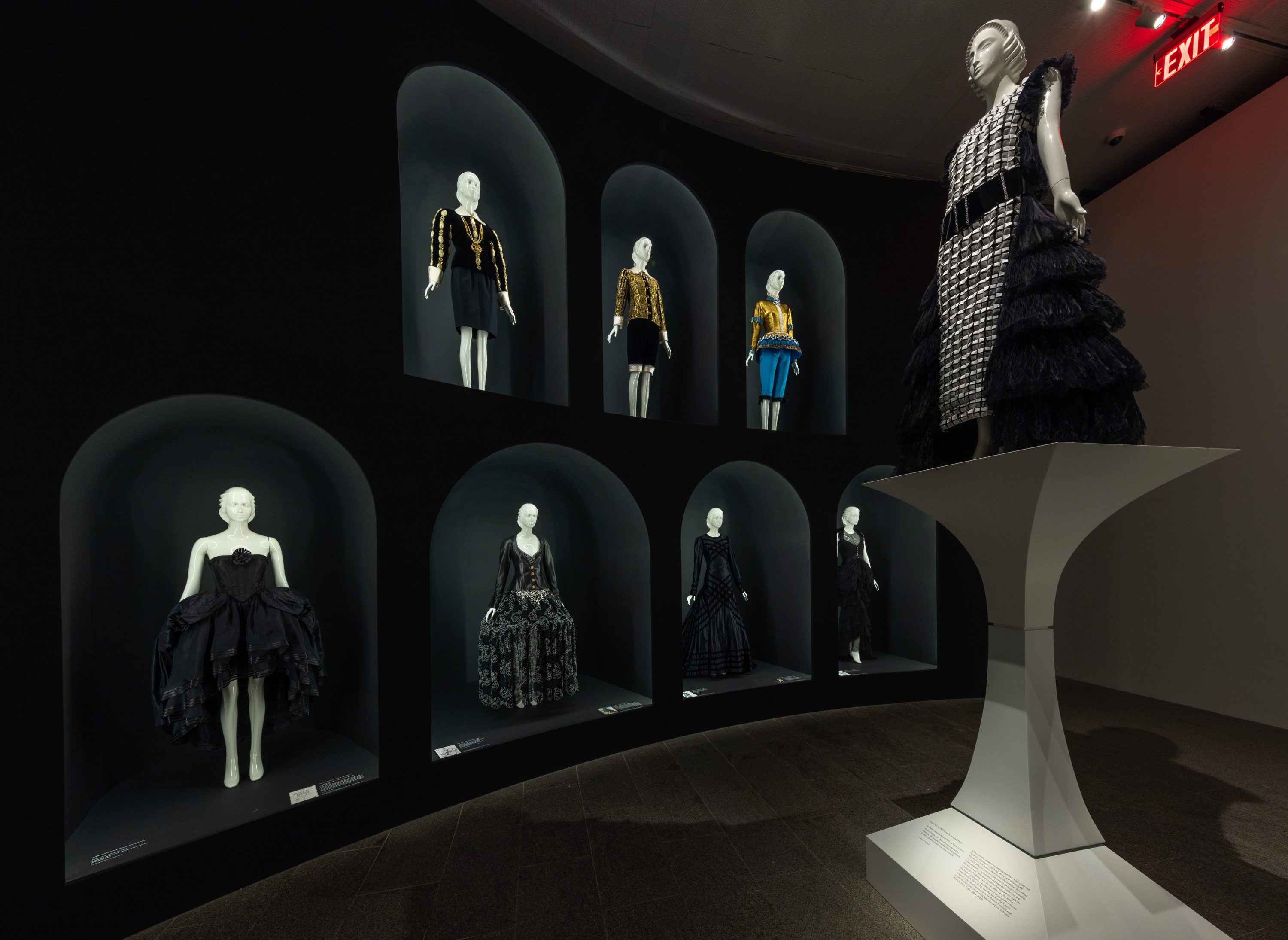 Karl Lagerfeld: A Line of Beauty - The Metropolitan Museum of Art