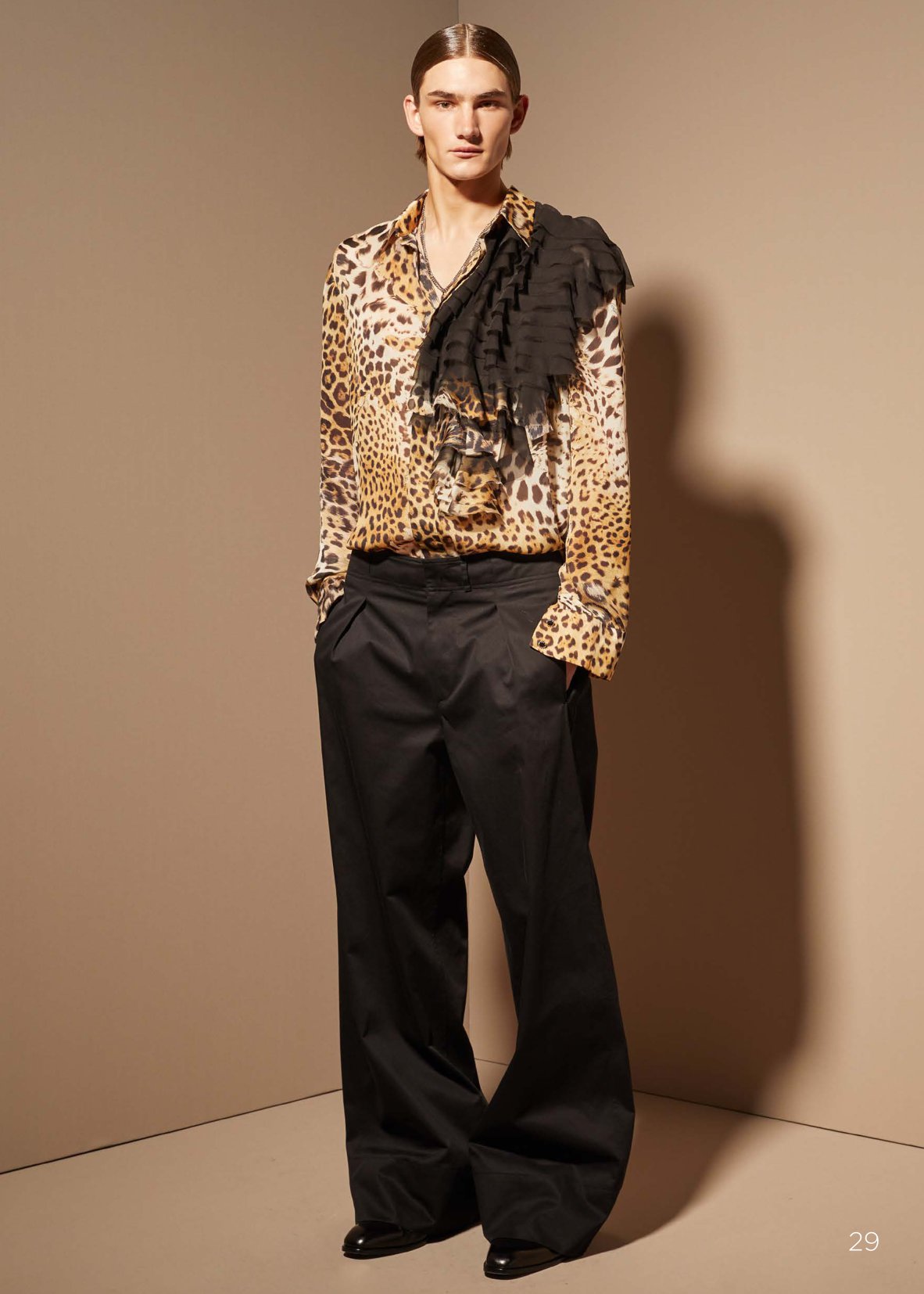 Roberto Cavalli Resort 2024 Fashion Show The Impression   Roberto Cavalli Resort 2024 Fashion Show The Impression 029 