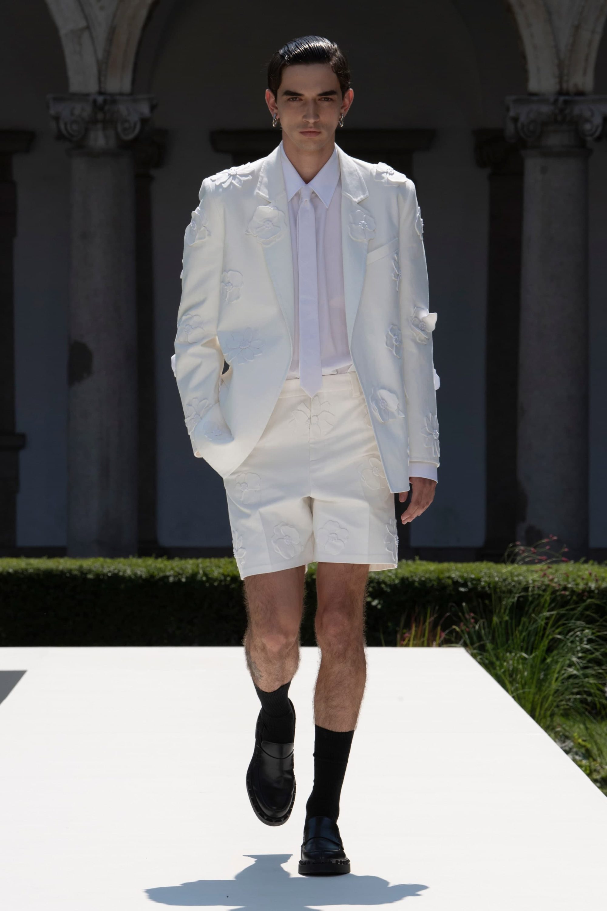 Valentino Spring 2024 Men's Fashion Show Review | The Impression