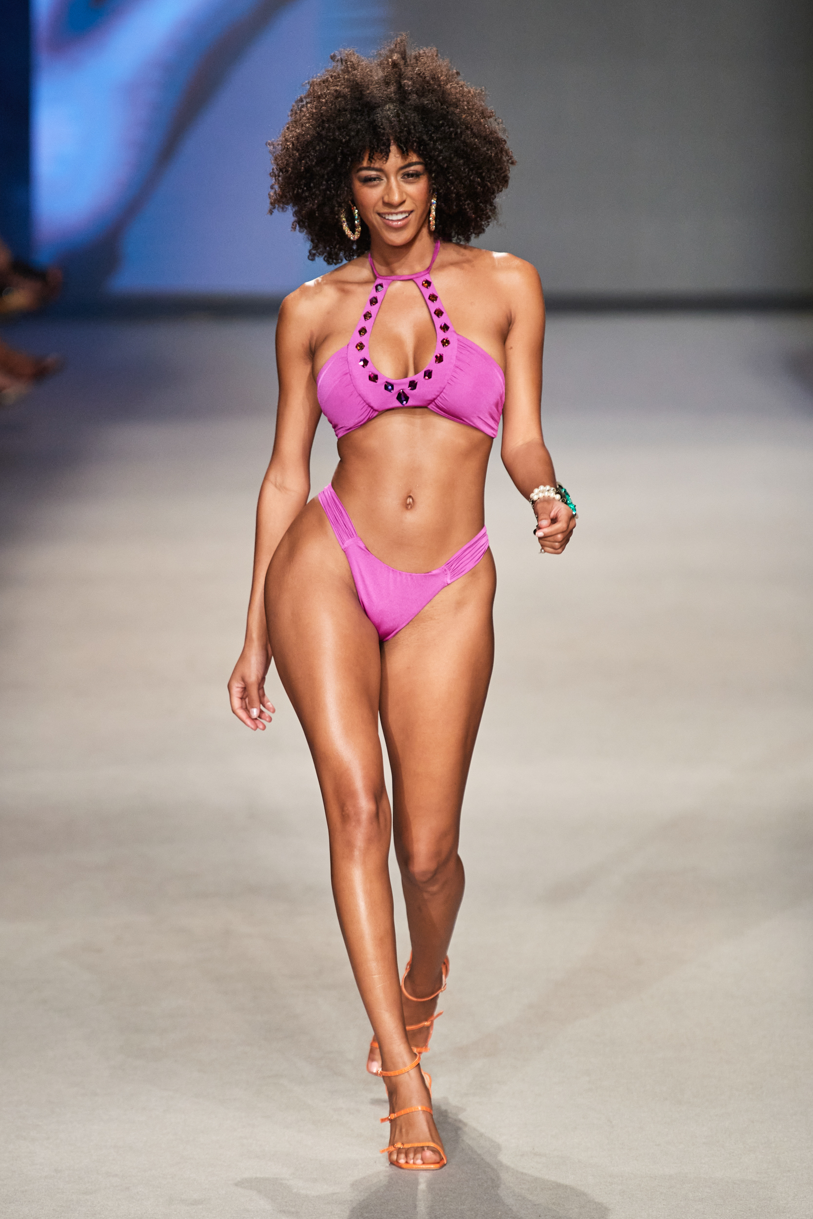 Beach Bunny  Spring 2024 Swimwear Fashion Show 