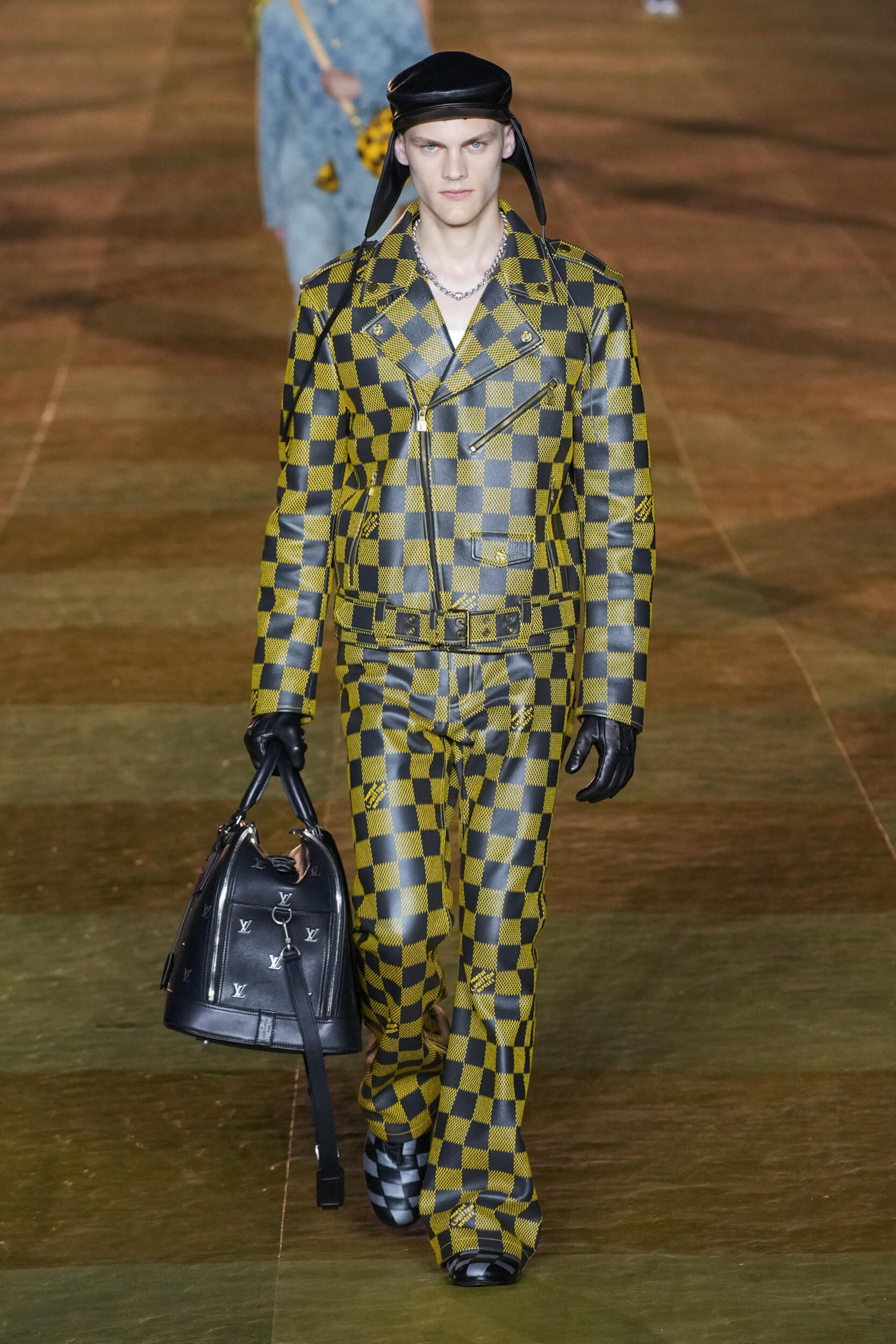 00072-louis-vuitton-spring-2023-mens-credit-gorunway – A Shaded View on  Fashion