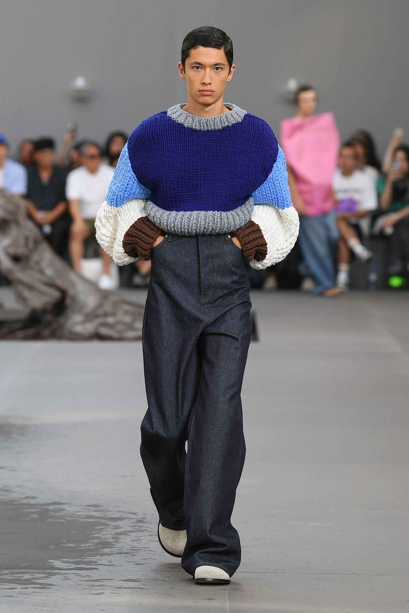 Loewe Spring 2024 Men’s Fashion Show