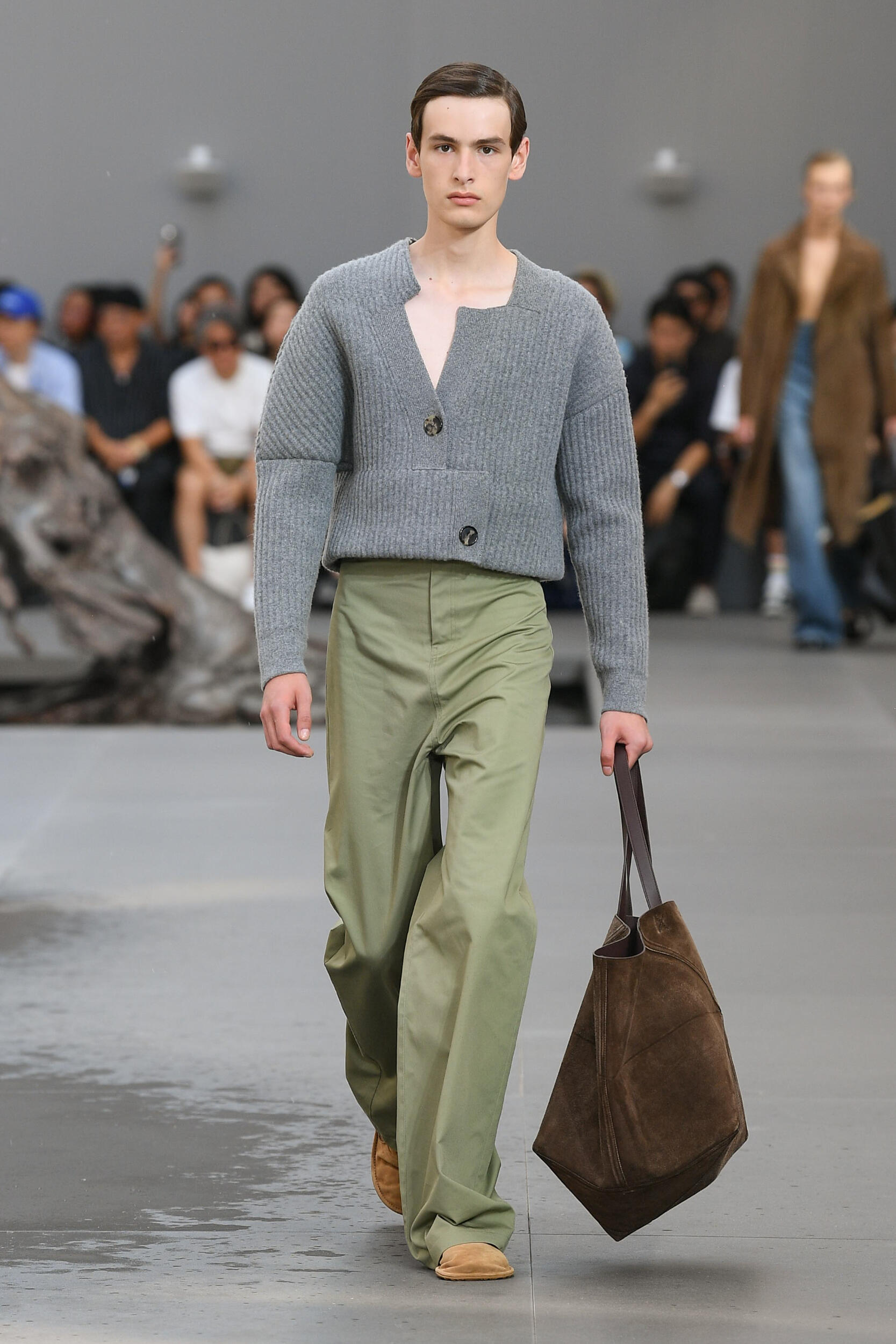 Loewe Spring 2024 Men’s Fashion Show