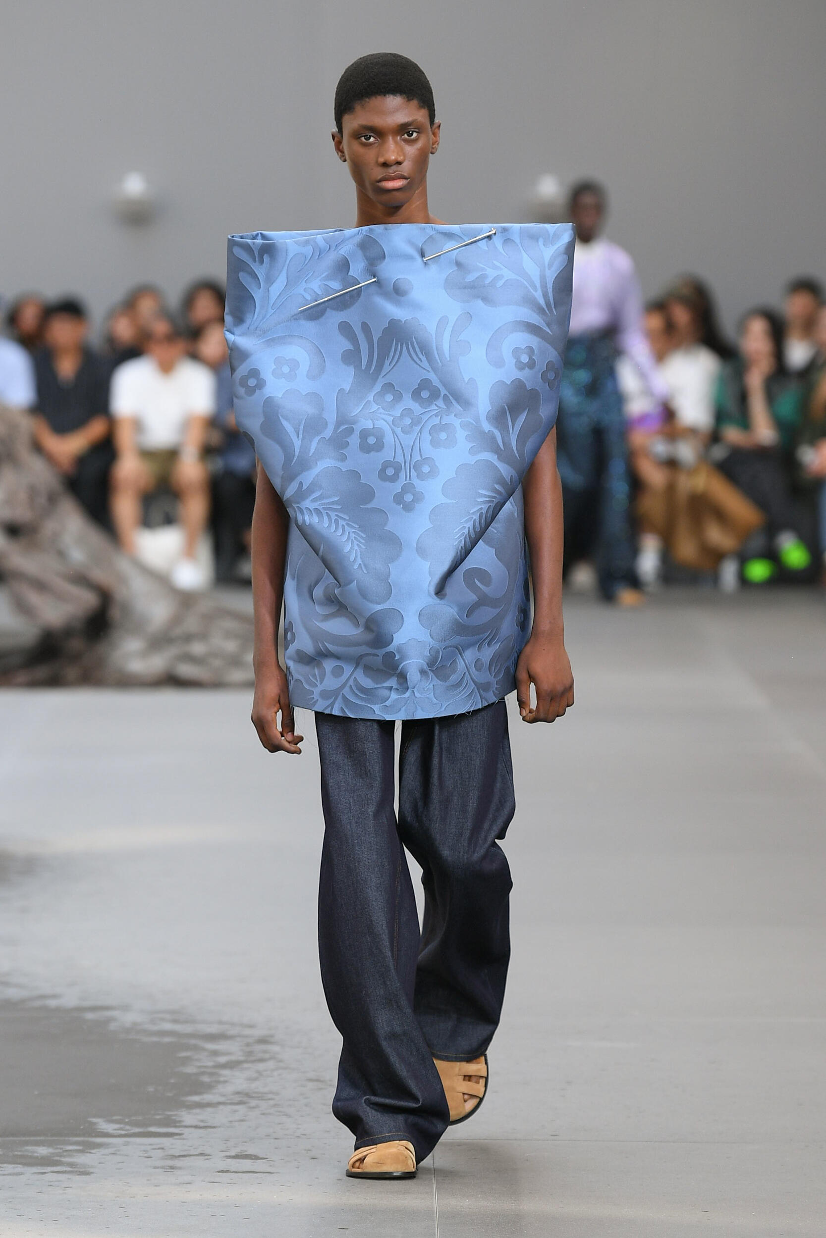 Loewe Spring 2024 Men’s Fashion Show