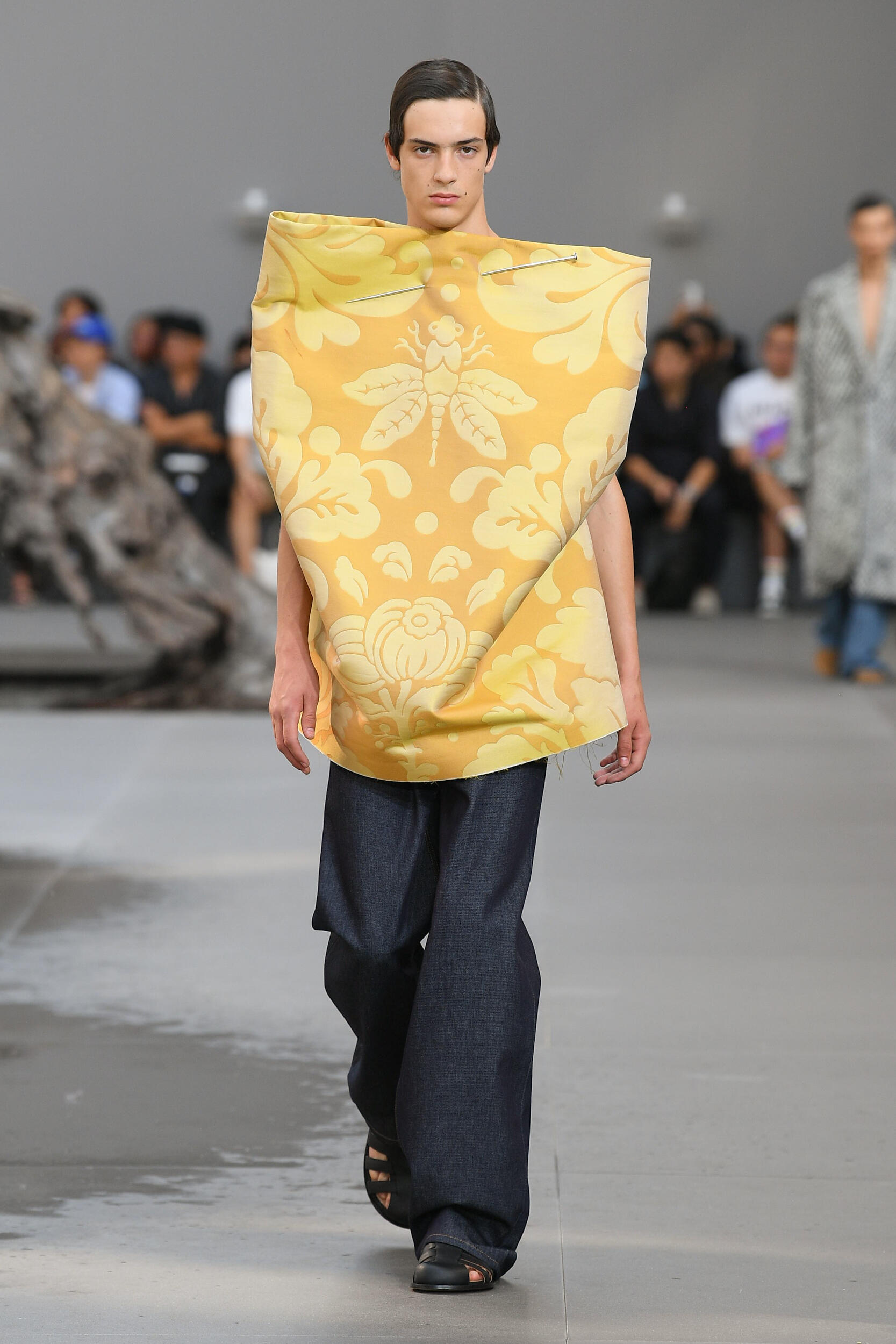 Loewe Spring 2024 Men’s Fashion Show