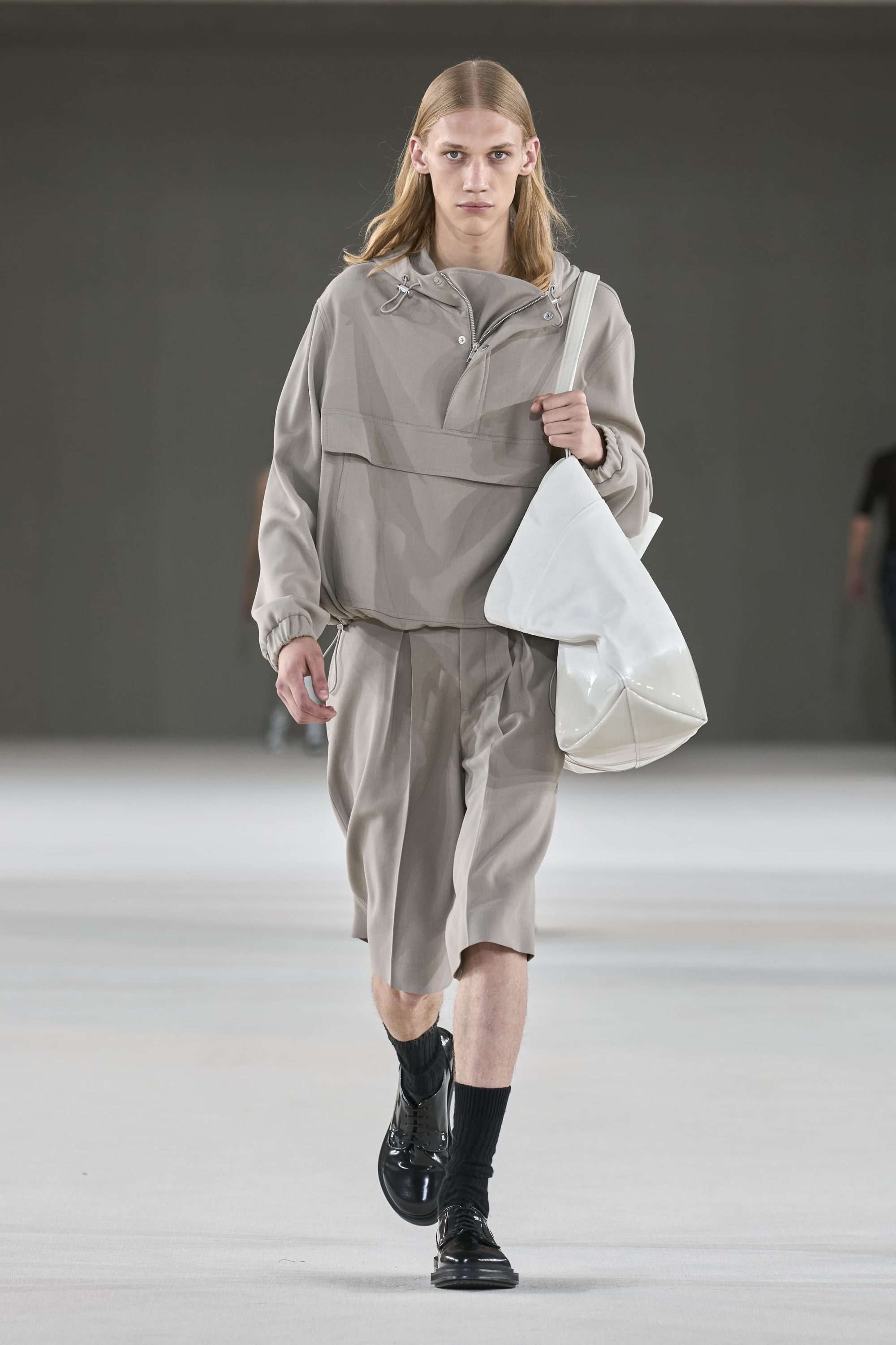 Relaxed Earth Tones Spring 2024 Fashion Trend | The Impression