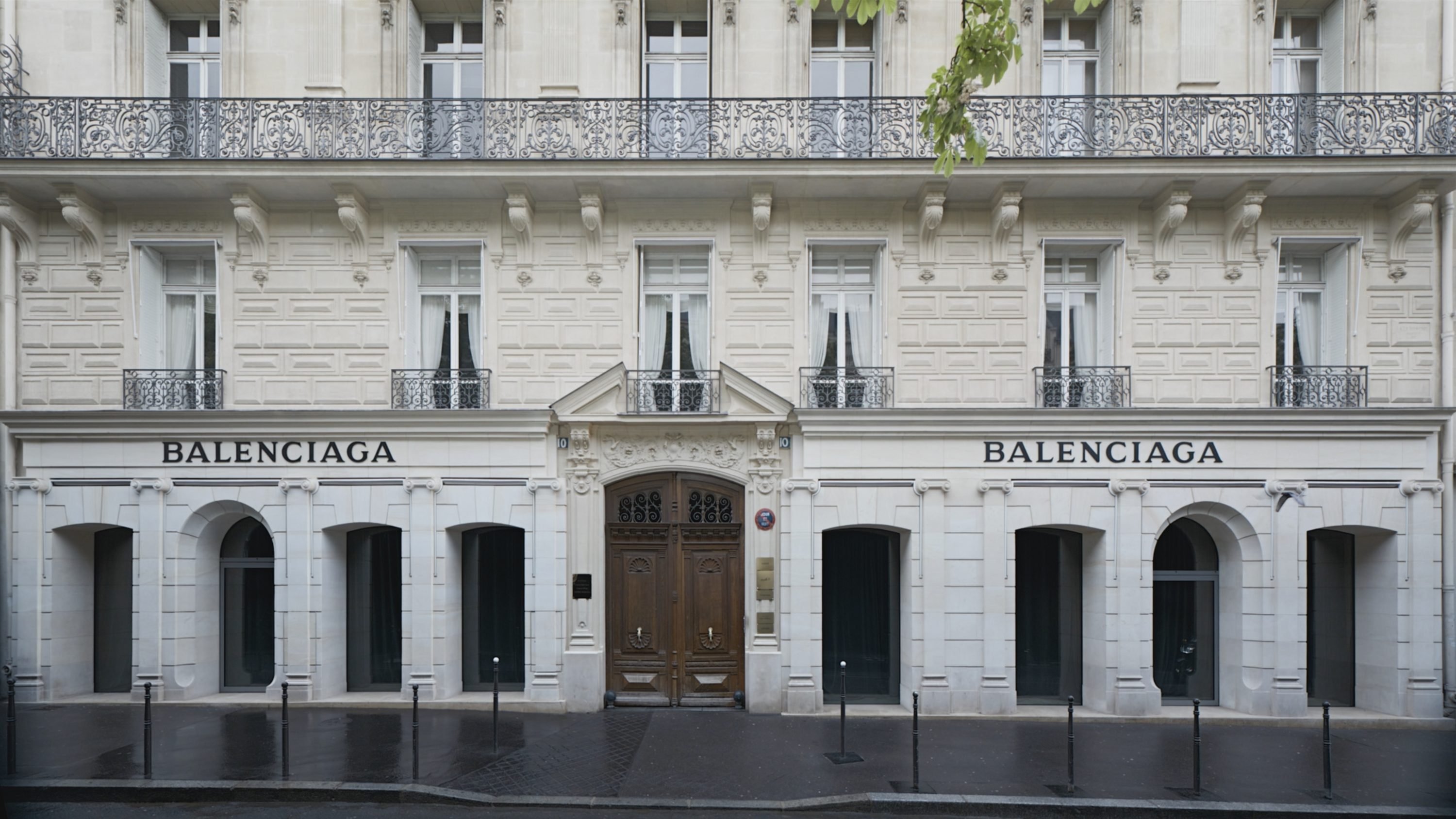 Balenciaga Expands Historic Avenue George V Location