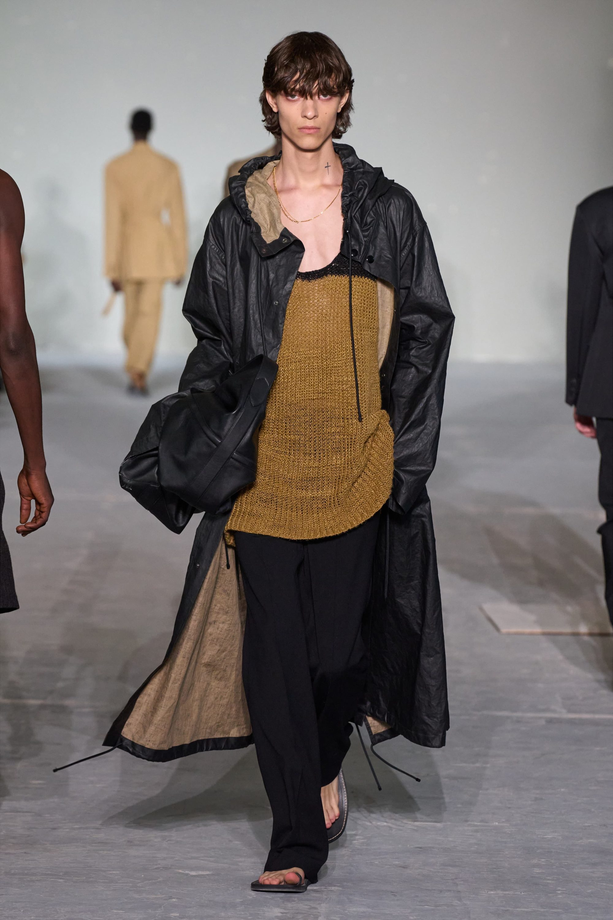 Relaxed Earth Tones Spring 2024 Fashion Trend | The Impression