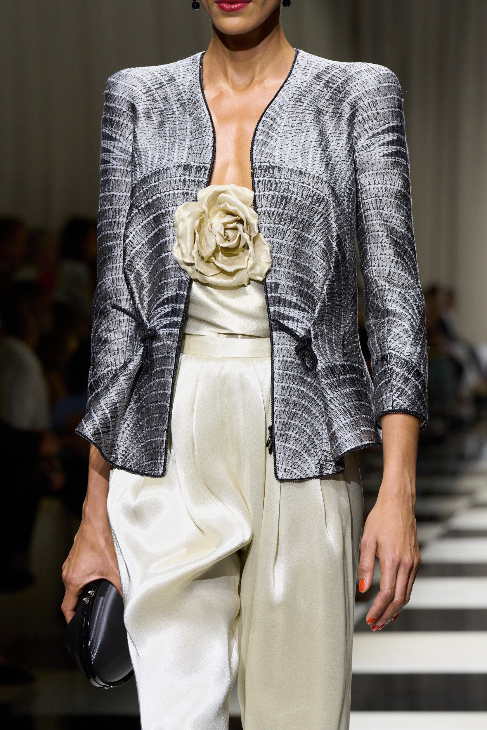 Giorgio Armani Prive Fall 2023 Couture Fashion Show Details