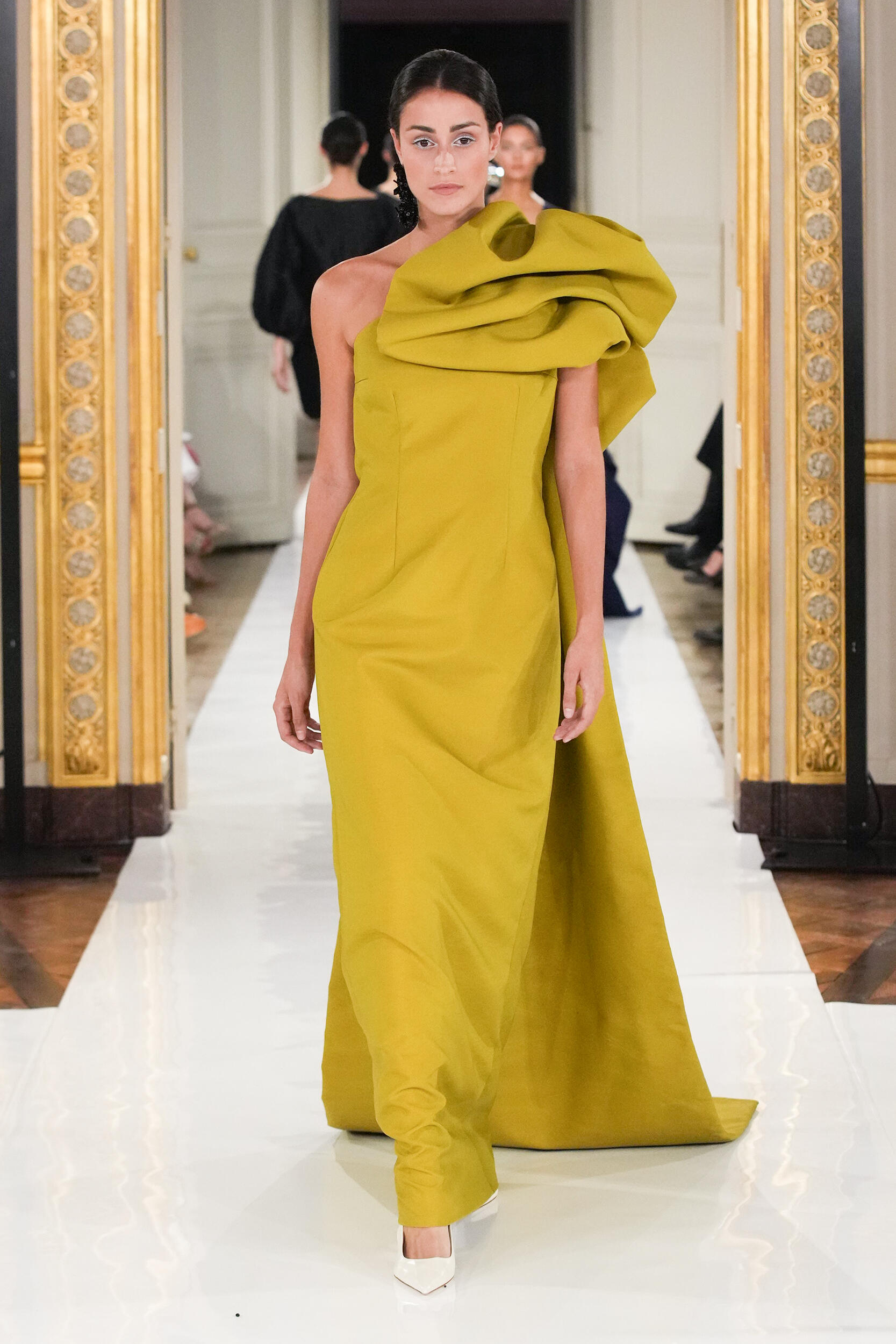 Natan Fall 2023 Couture Fashion Show | The Impression