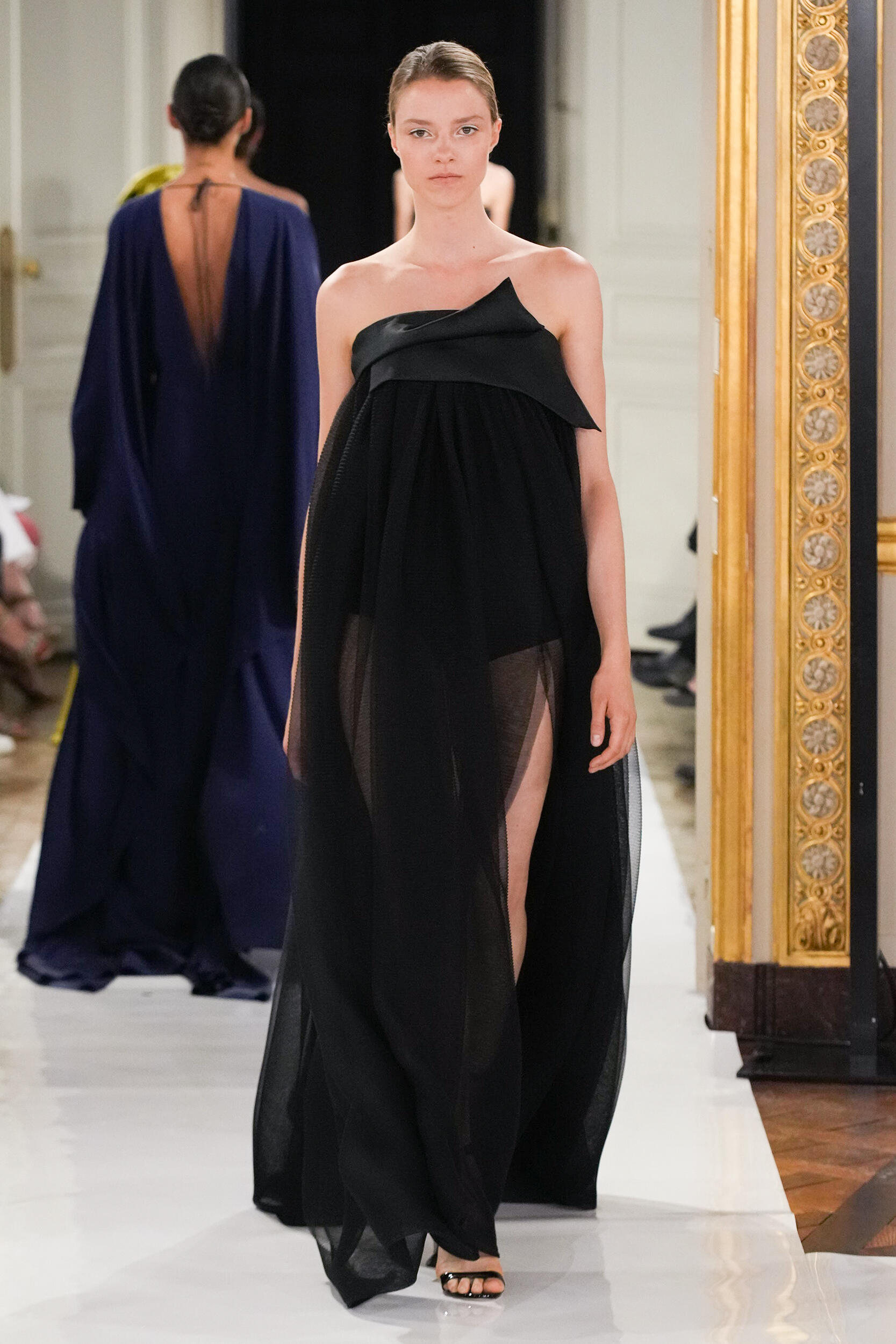 Natan Fall 2023 Couture Fashion Show