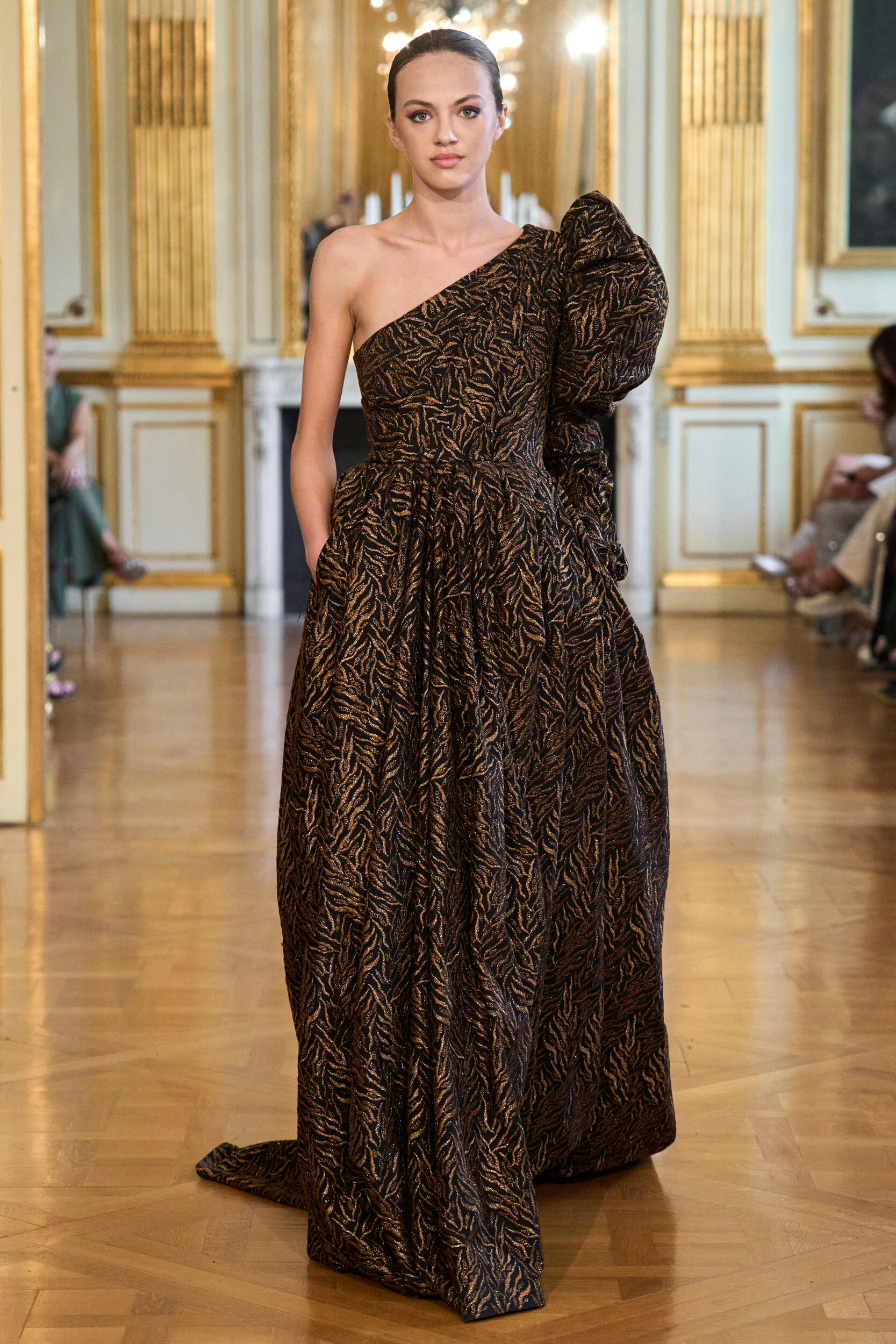 Stefan Djokovich Fall 2023 Couture Fashion Show