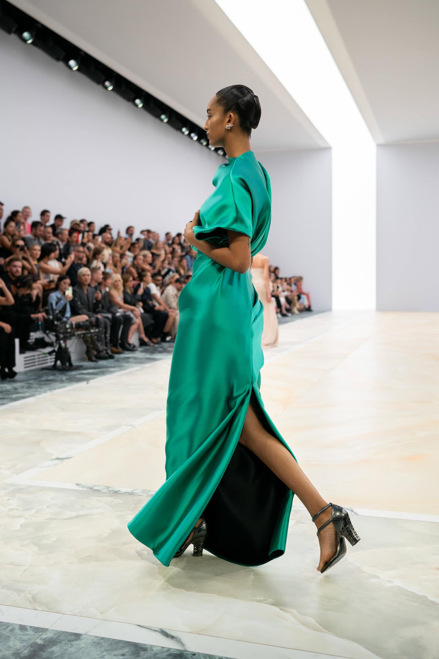 Fendi Resort 2023 Fashion Show Details: See detail photos for Fendi Resort  2023 collection.