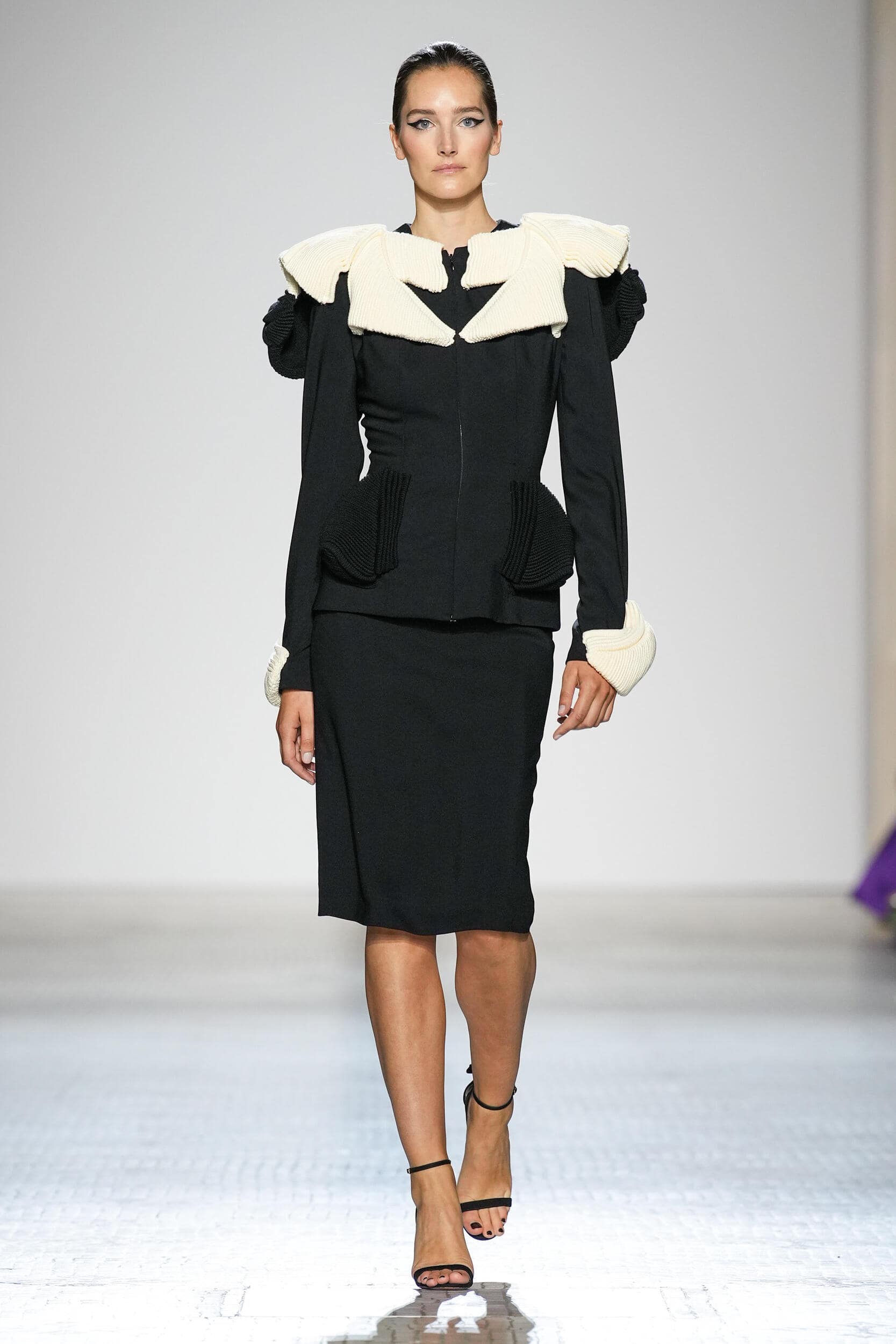 Celia Kritharioti Fall 2023 Couture Fashion Show