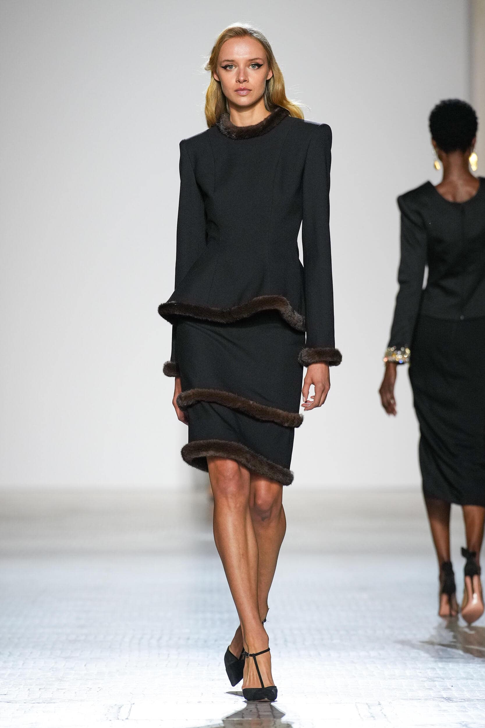 Celia Kritharioti Fall 2023 Couture Fashion Show