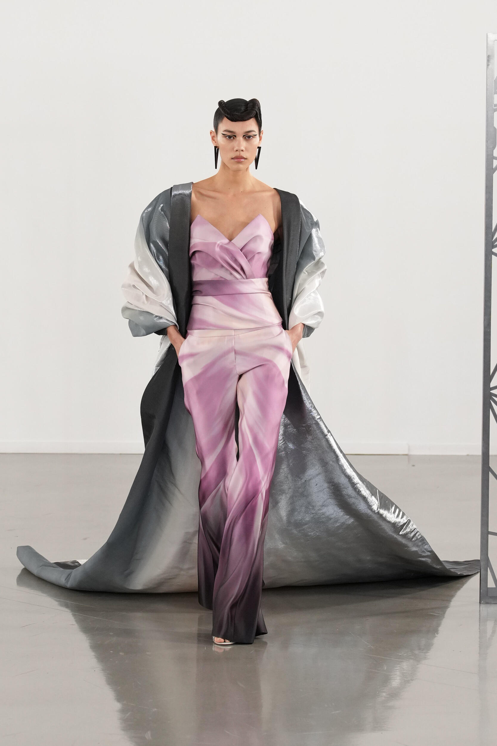 Ardazaei Fall 2023 Couture Fashion Show