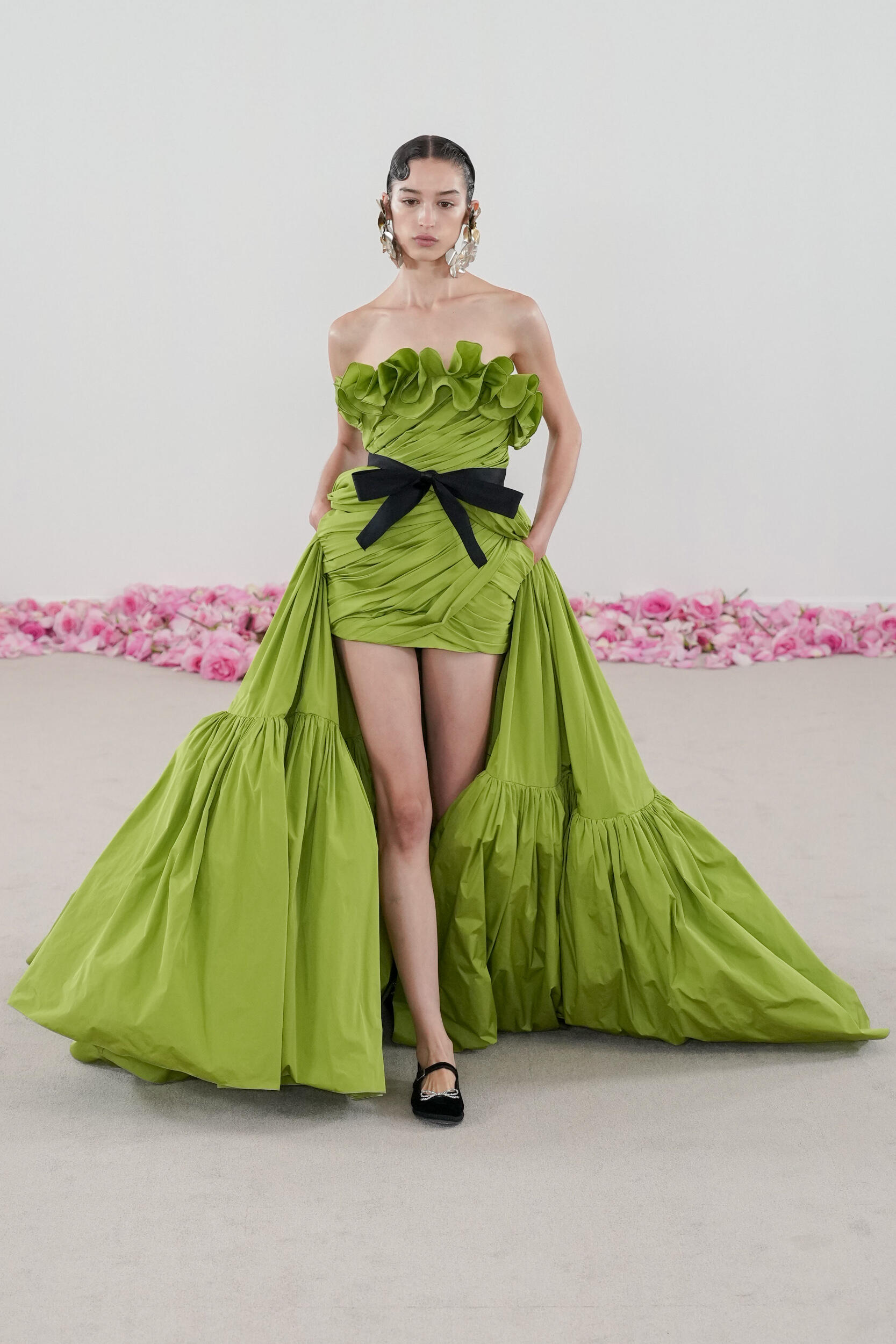 Giambattista Valli Fall 2023 Couture Fashion Show