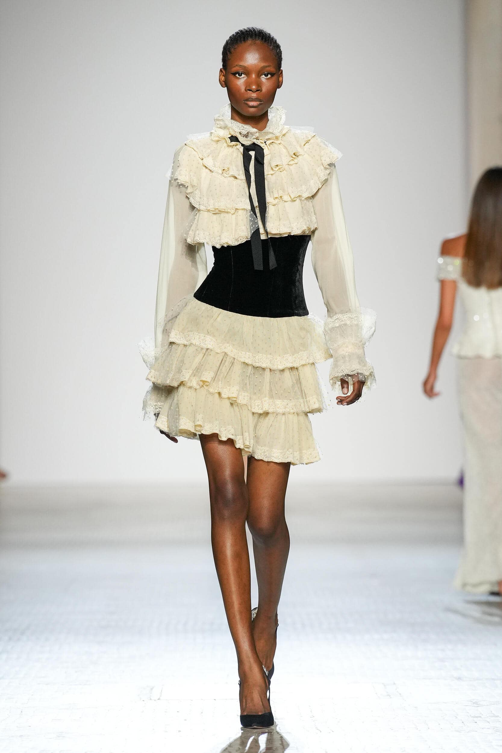Celia Kritharioti Fall 2023 Couture Fashion Show