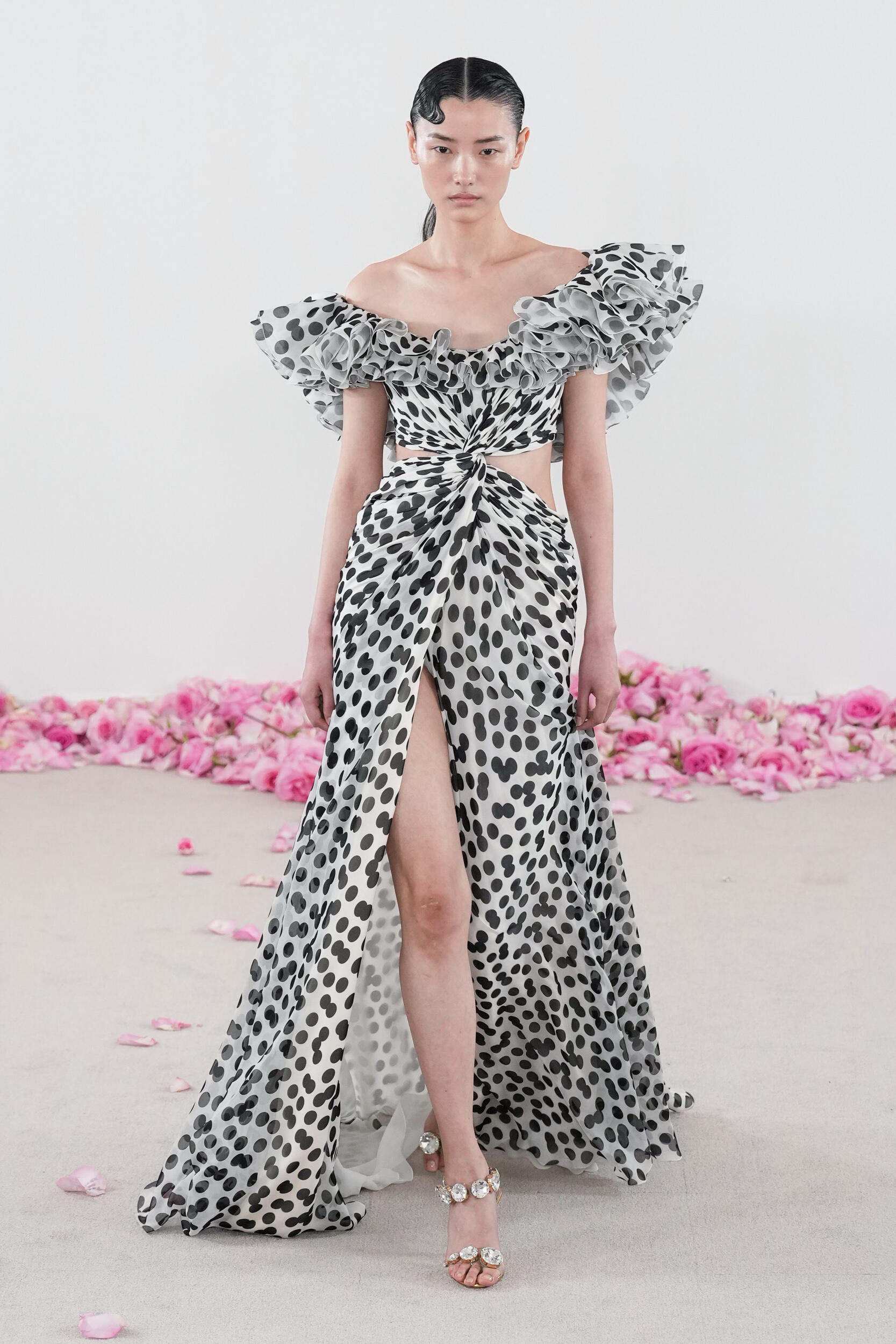 Giambattista Valli Fall 2023 Couture Fashion Show