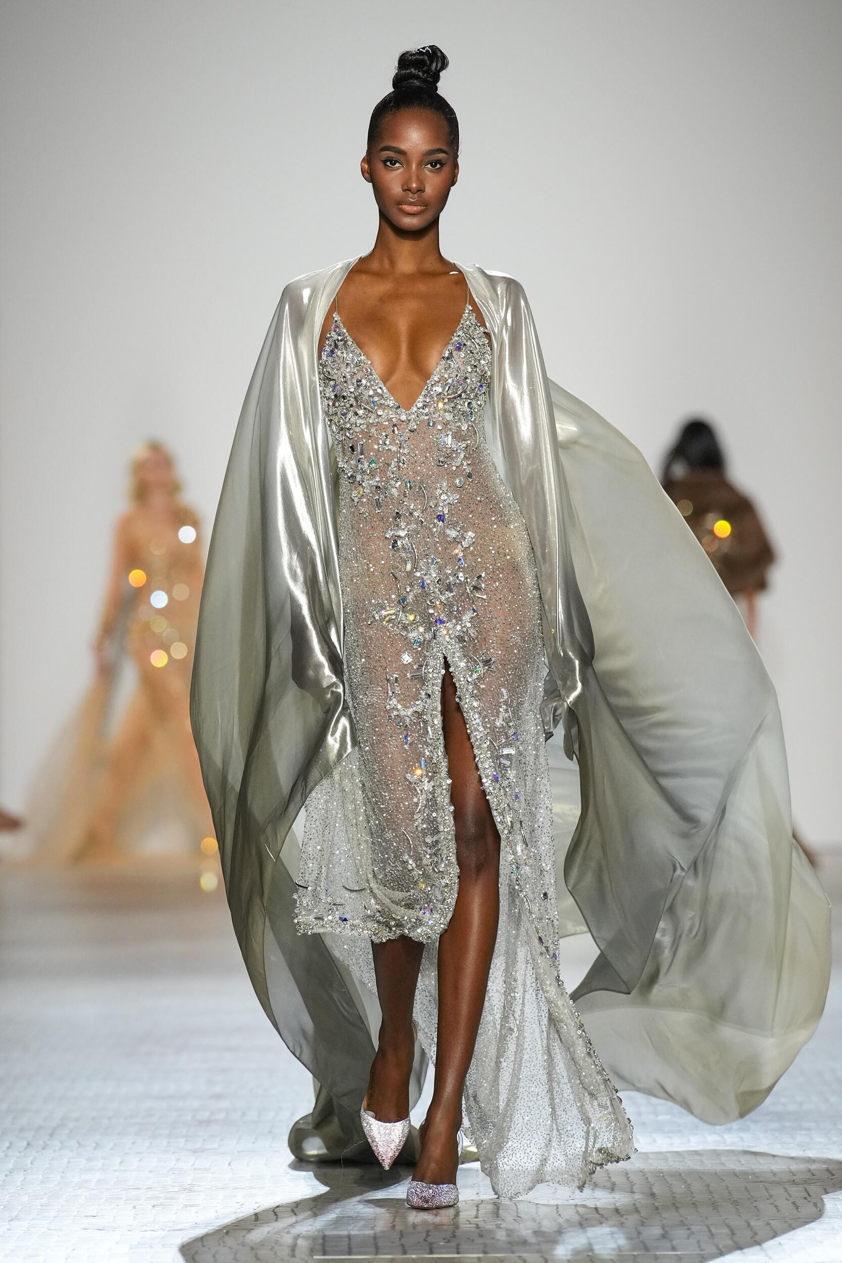 Celia Kritharioti Fall 2023 Couture Fashion Show