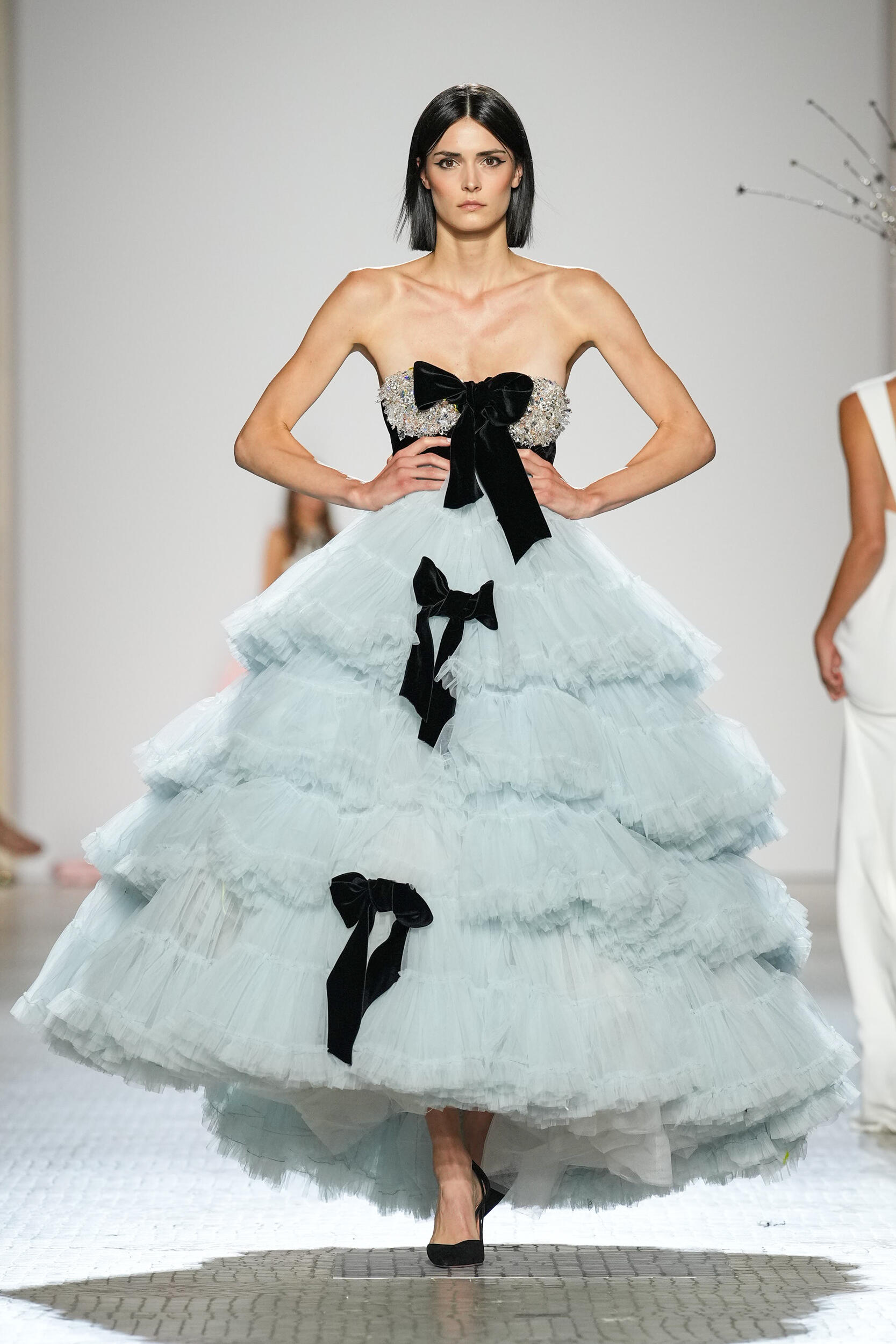 Celia Kritharioti Fall 2023 Couture Fashion Show