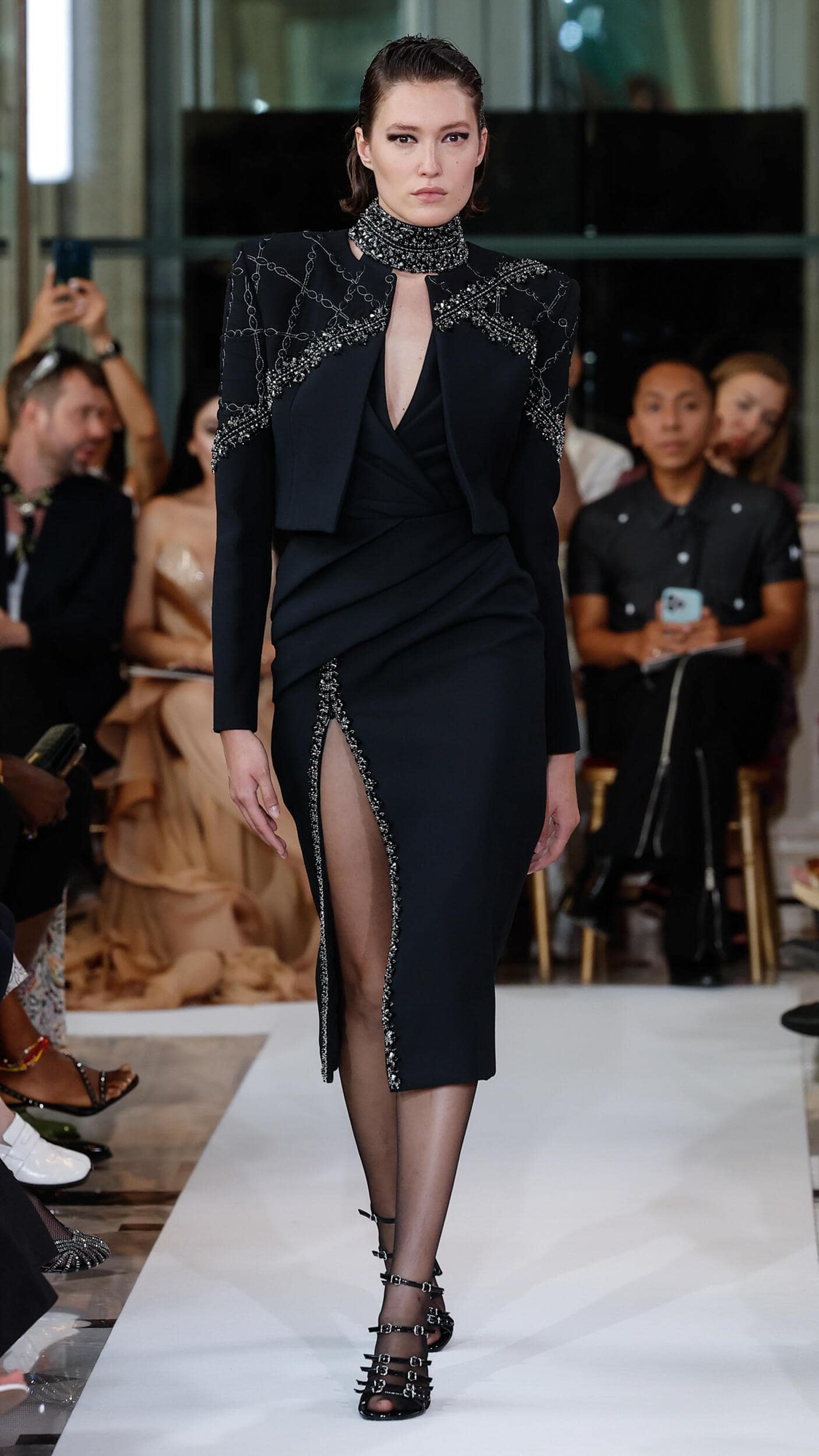Fovari Fall 2023 Couture Fashion Show