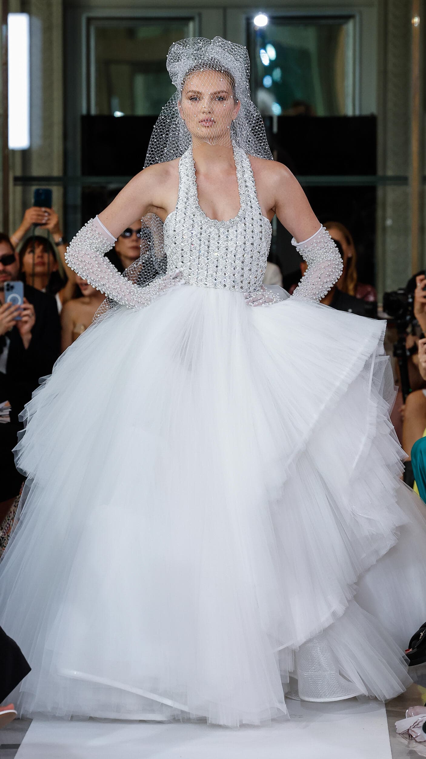 Fovari Fall 2023 Couture Fashion Show