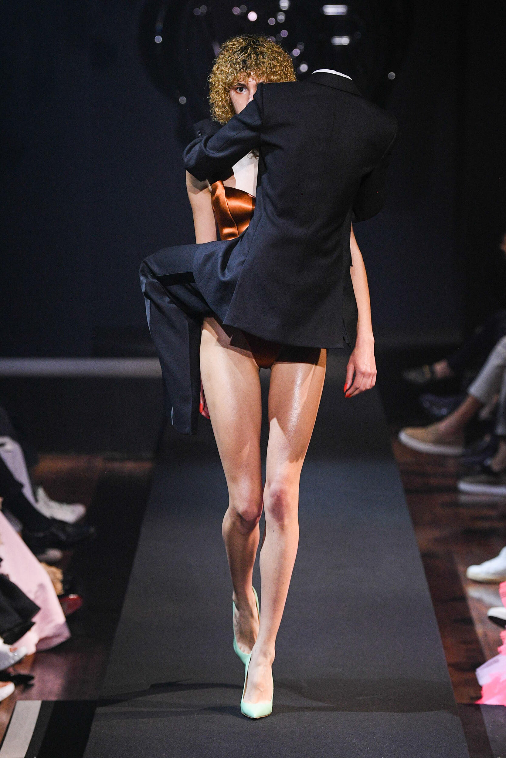 Viktor & Rolf Fall 2023 Couture Fashion Show