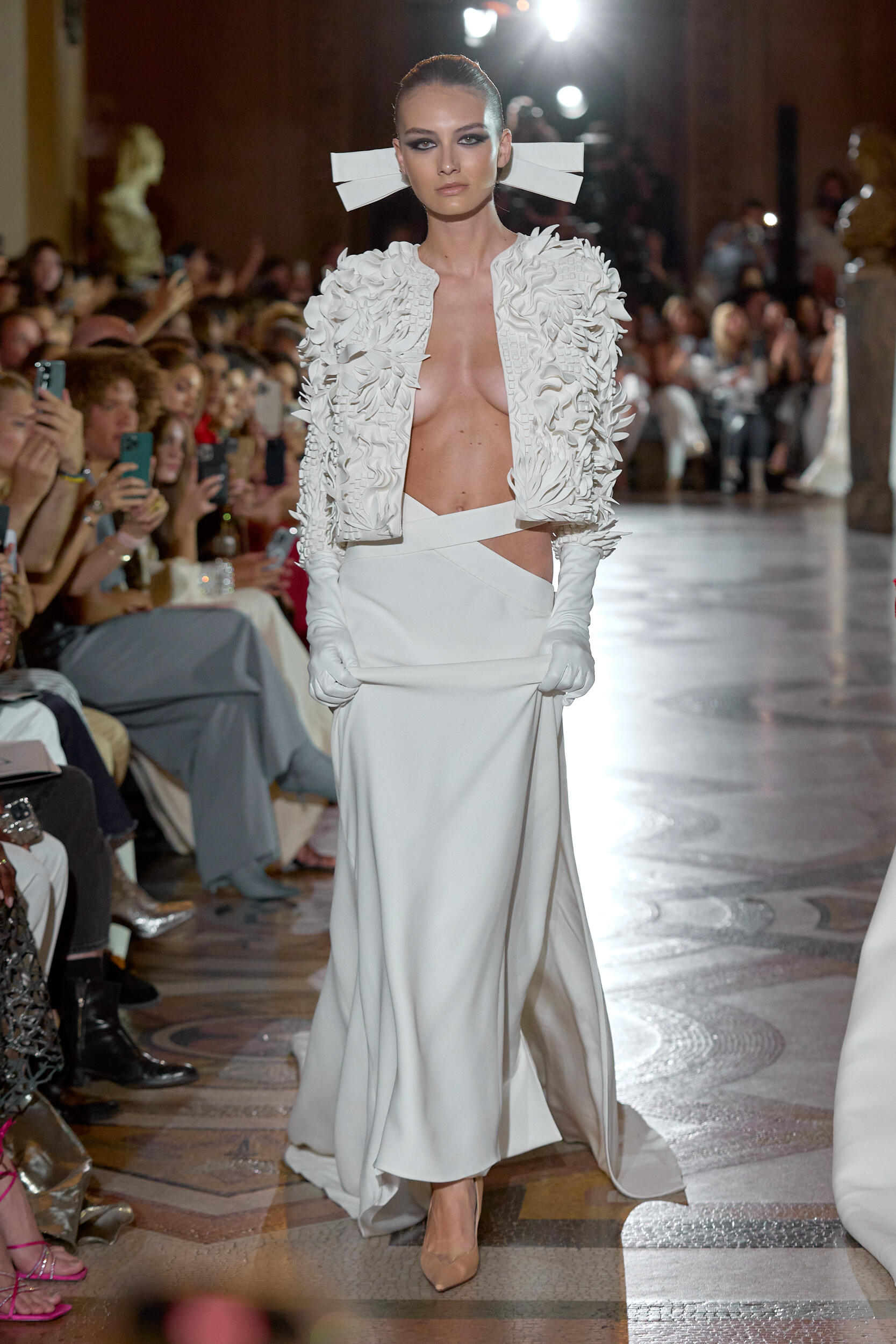 Stephane Rolland Fall 2023 Couture Fashion Show