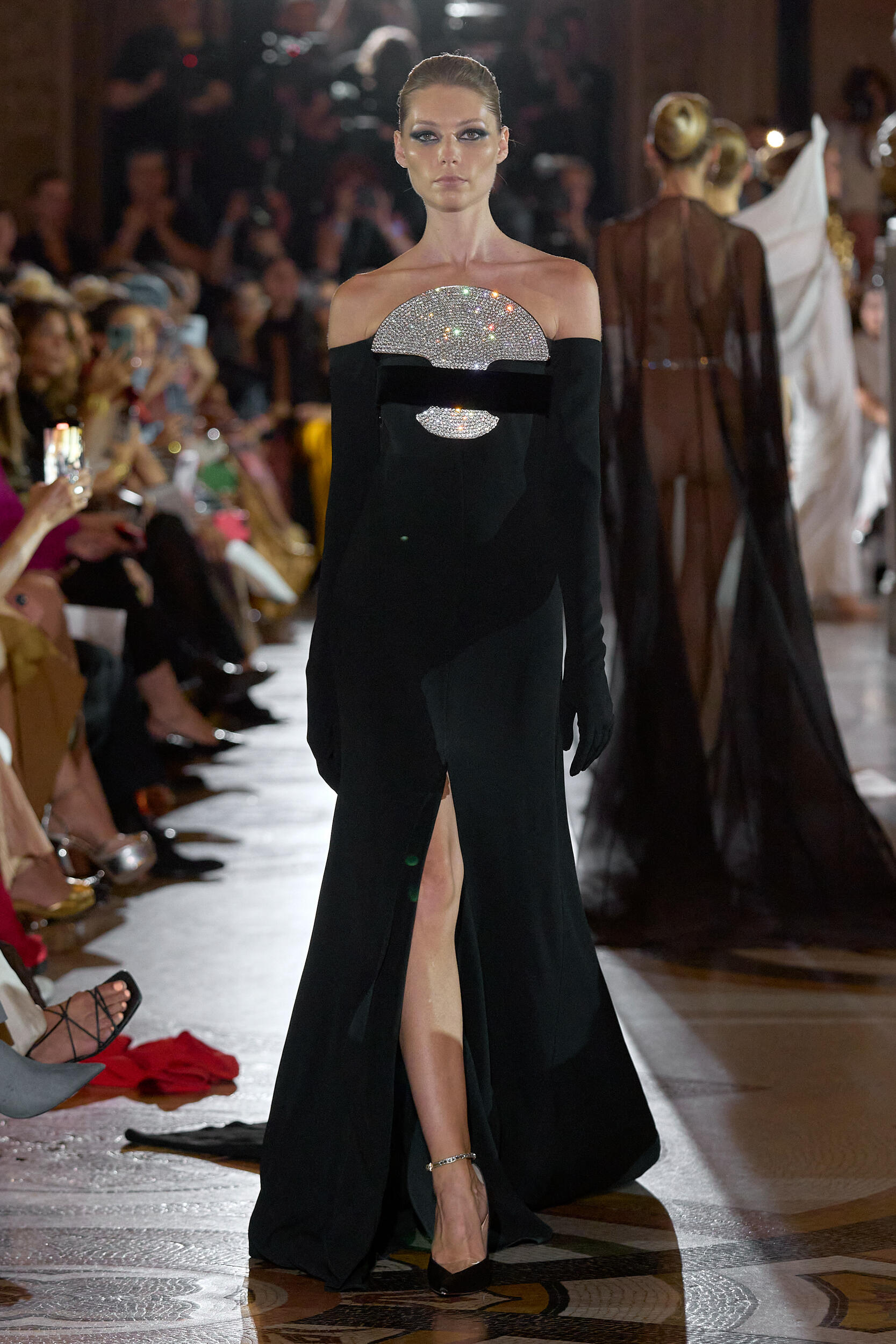 Stephane Rolland Fall 2023 Couture Fashion Show