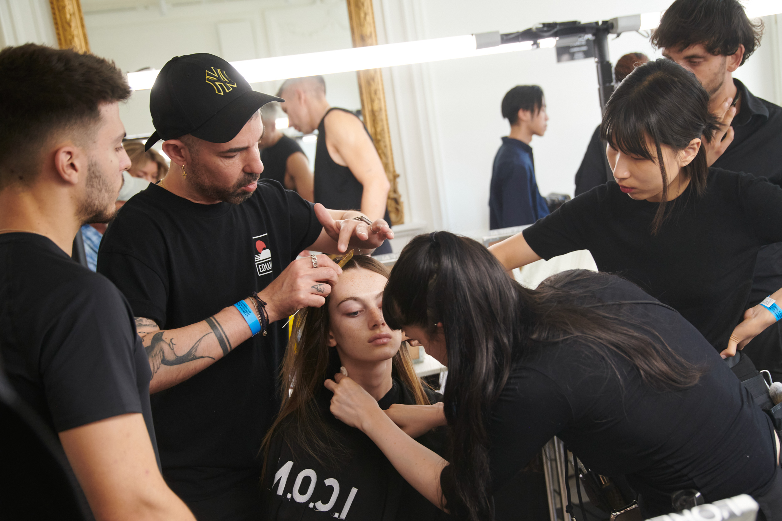 Giambattista Valli Fall 2023 Couture Fashion Show Backstage