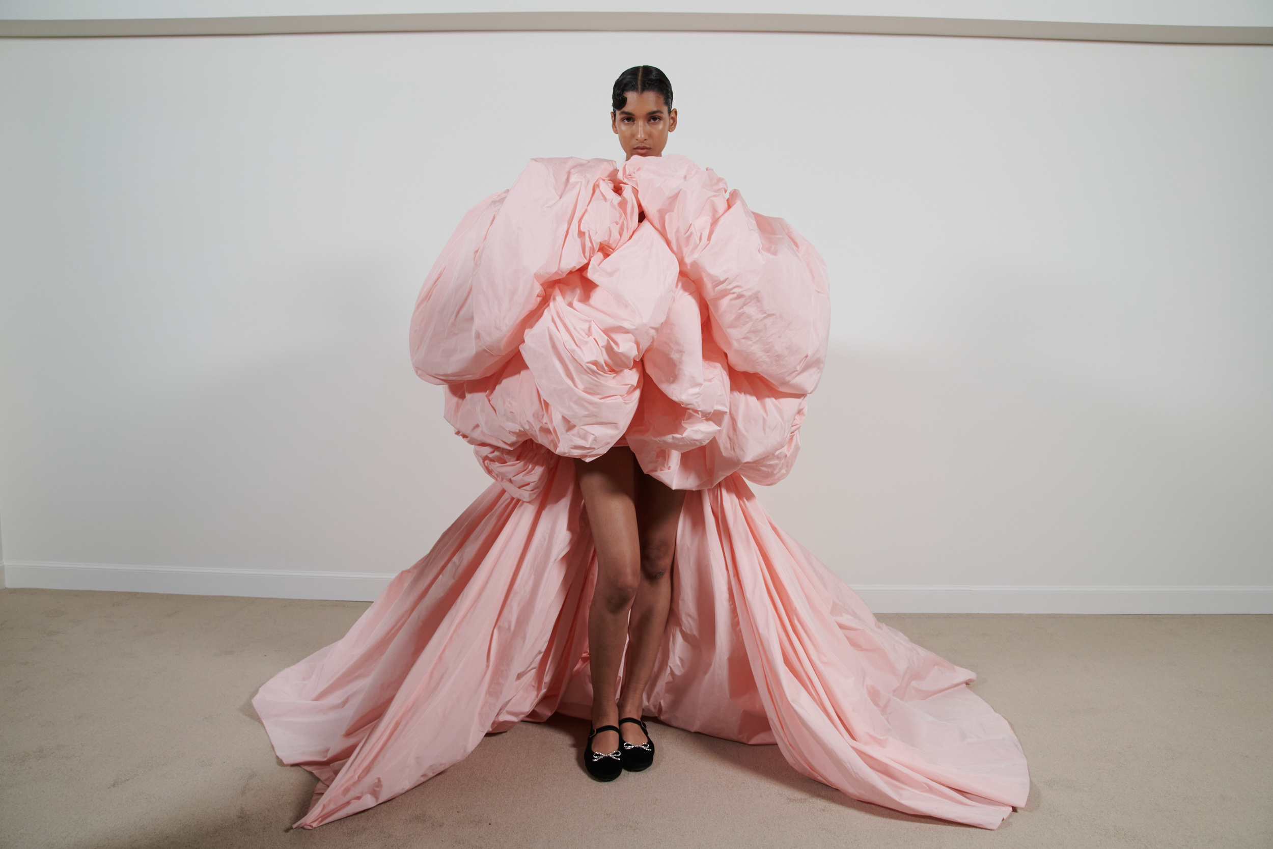 Giambattista Valli Fall 2023 Couture Fashion Show Backstage