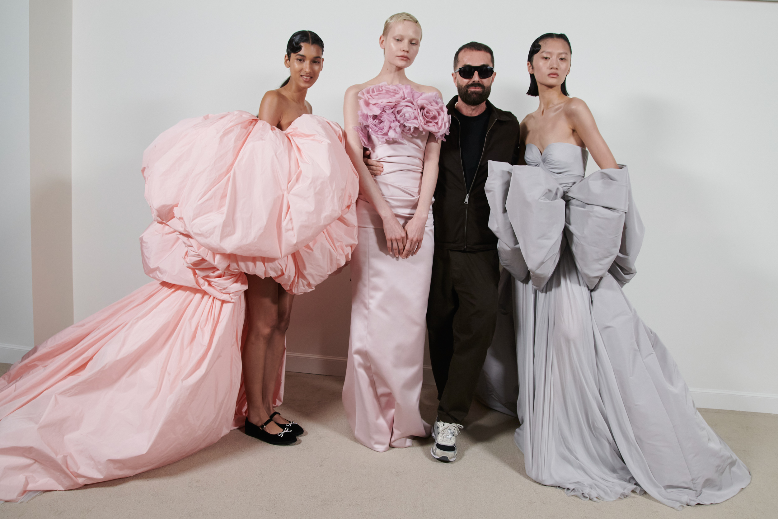 Giambattista Valli Fall 2023 Couture Fashion Show Backstage