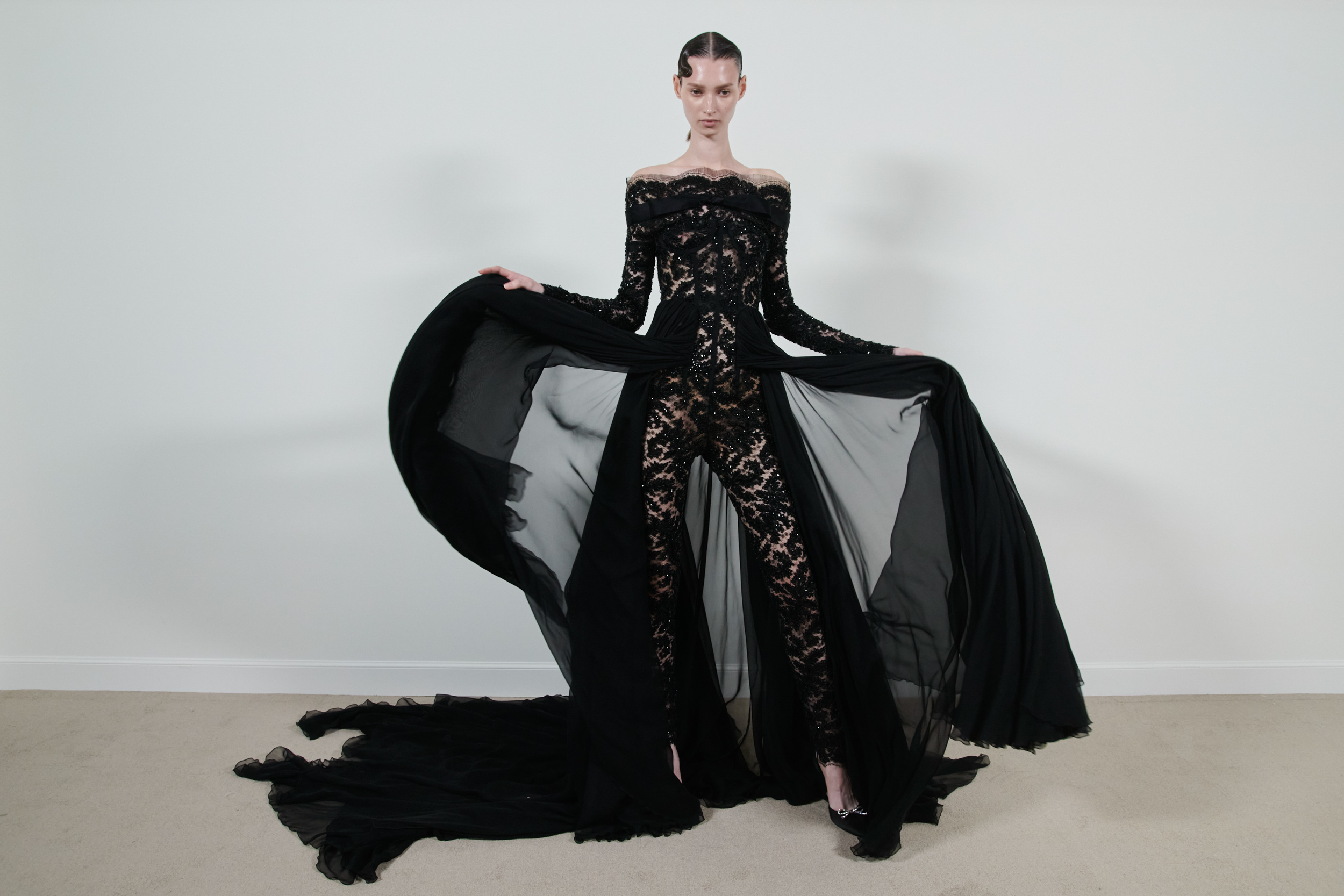 Giambattista Valli Fall 2023 Couture Fashion Show Backstage