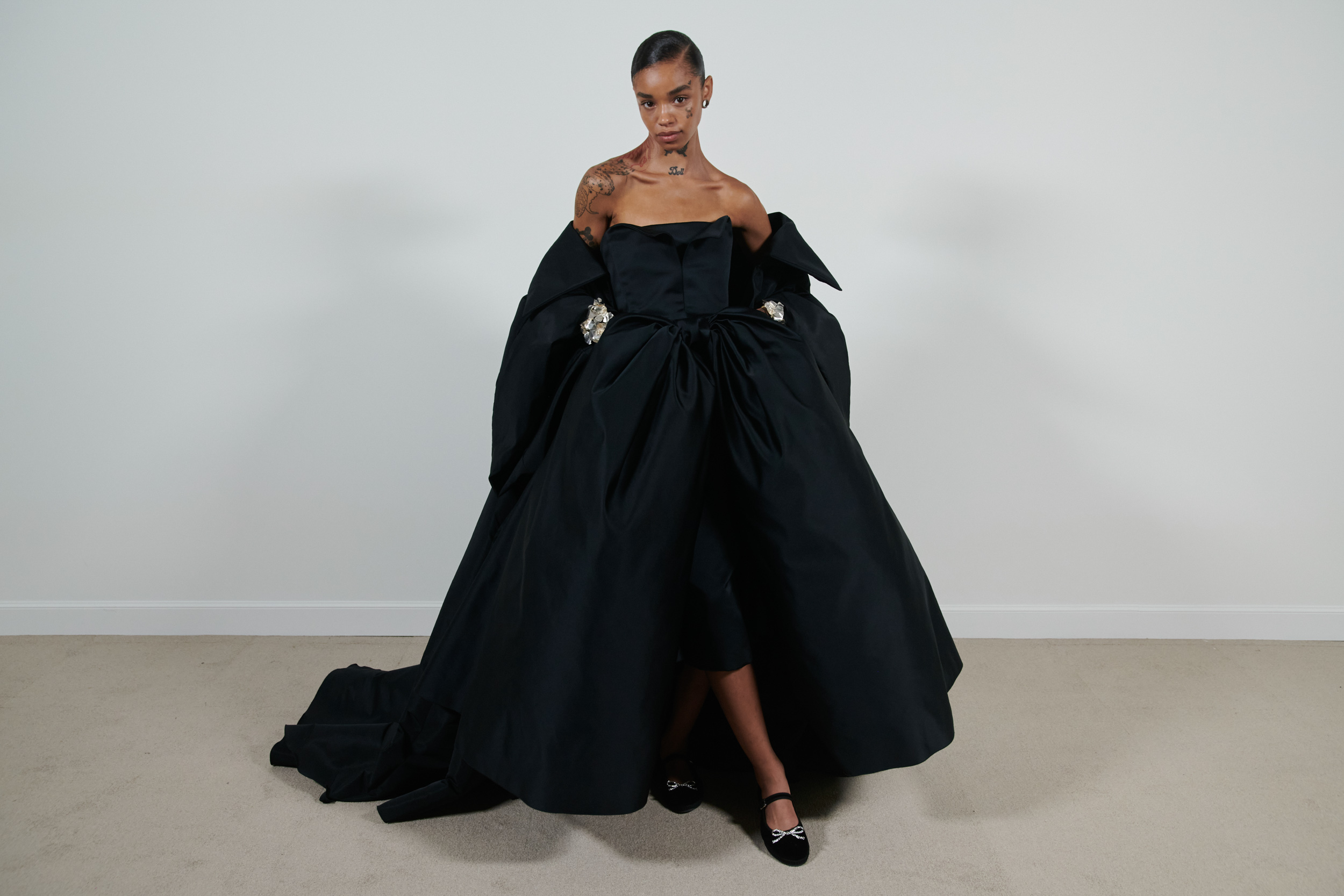 Giambattista Valli Fall 2023 Couture Fashion Show Backstage