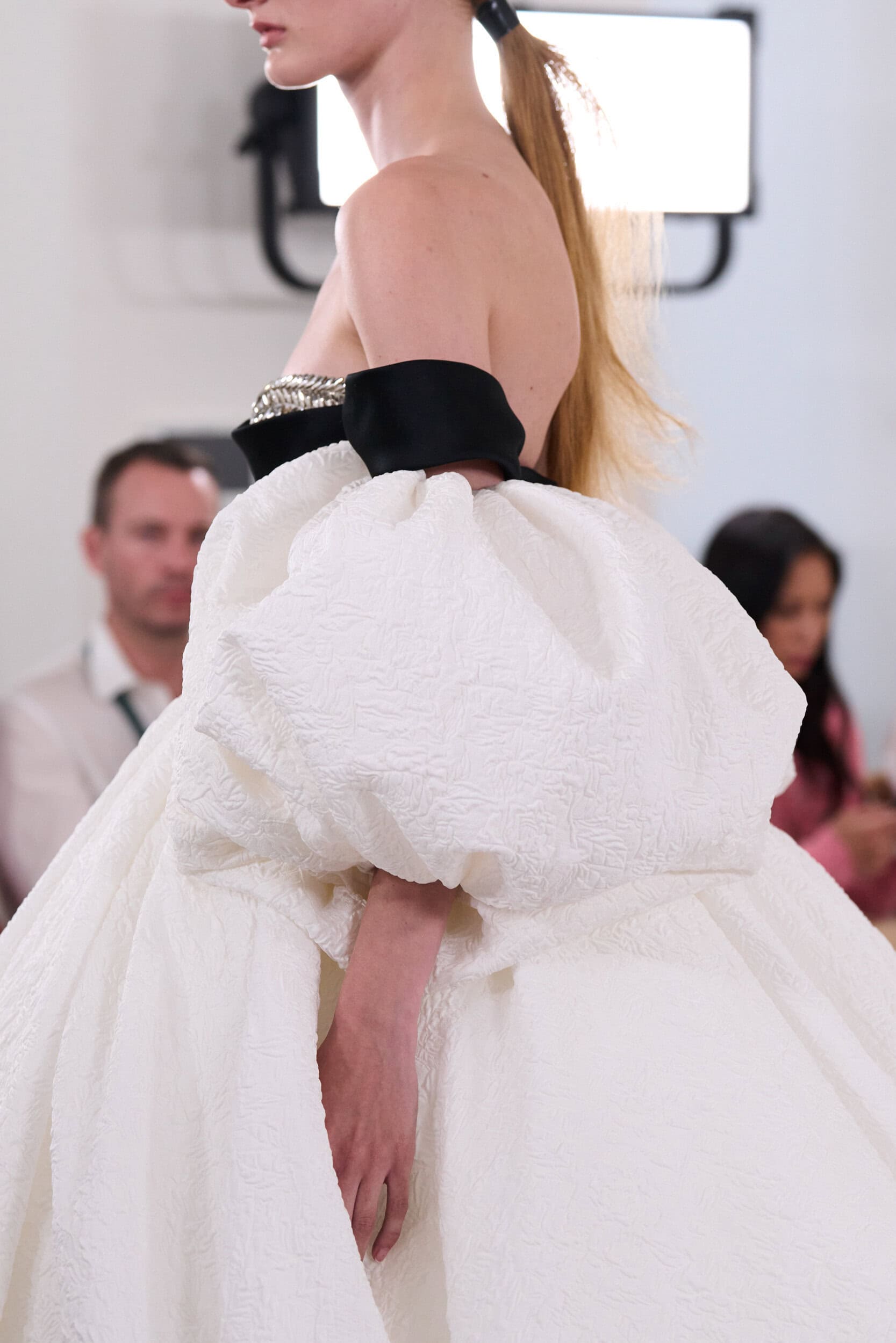 Giambattista Valli Fall 2023 Couture Fashion Show Details