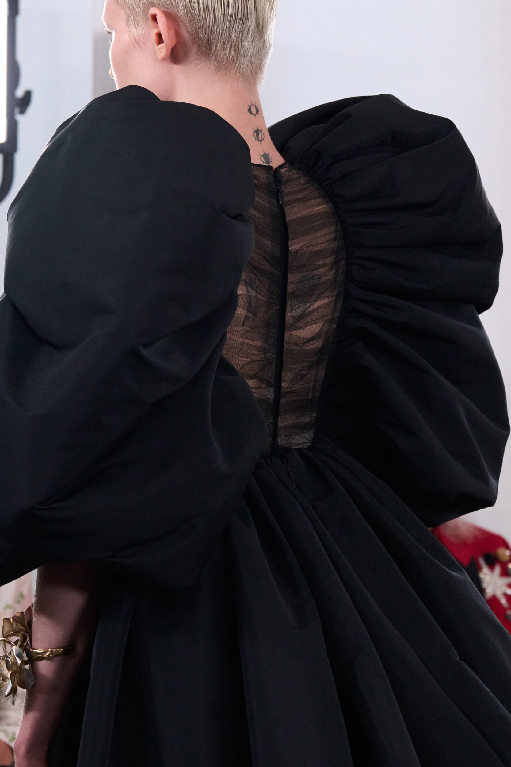 Giambattista Valli Fall 2023 Couture Fashion Show Details