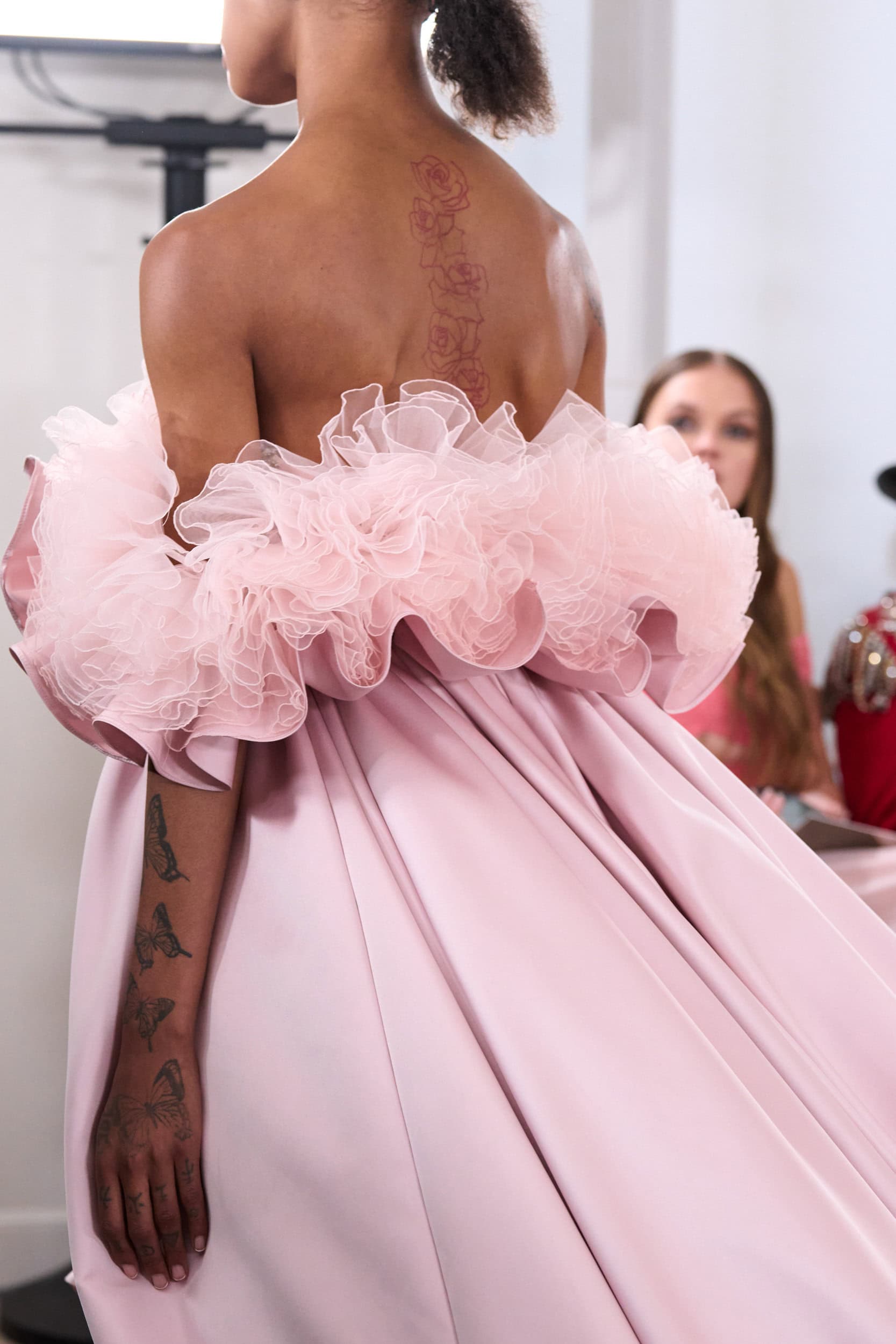 Giambattista Valli Fall 2023 Couture Fashion Show Details