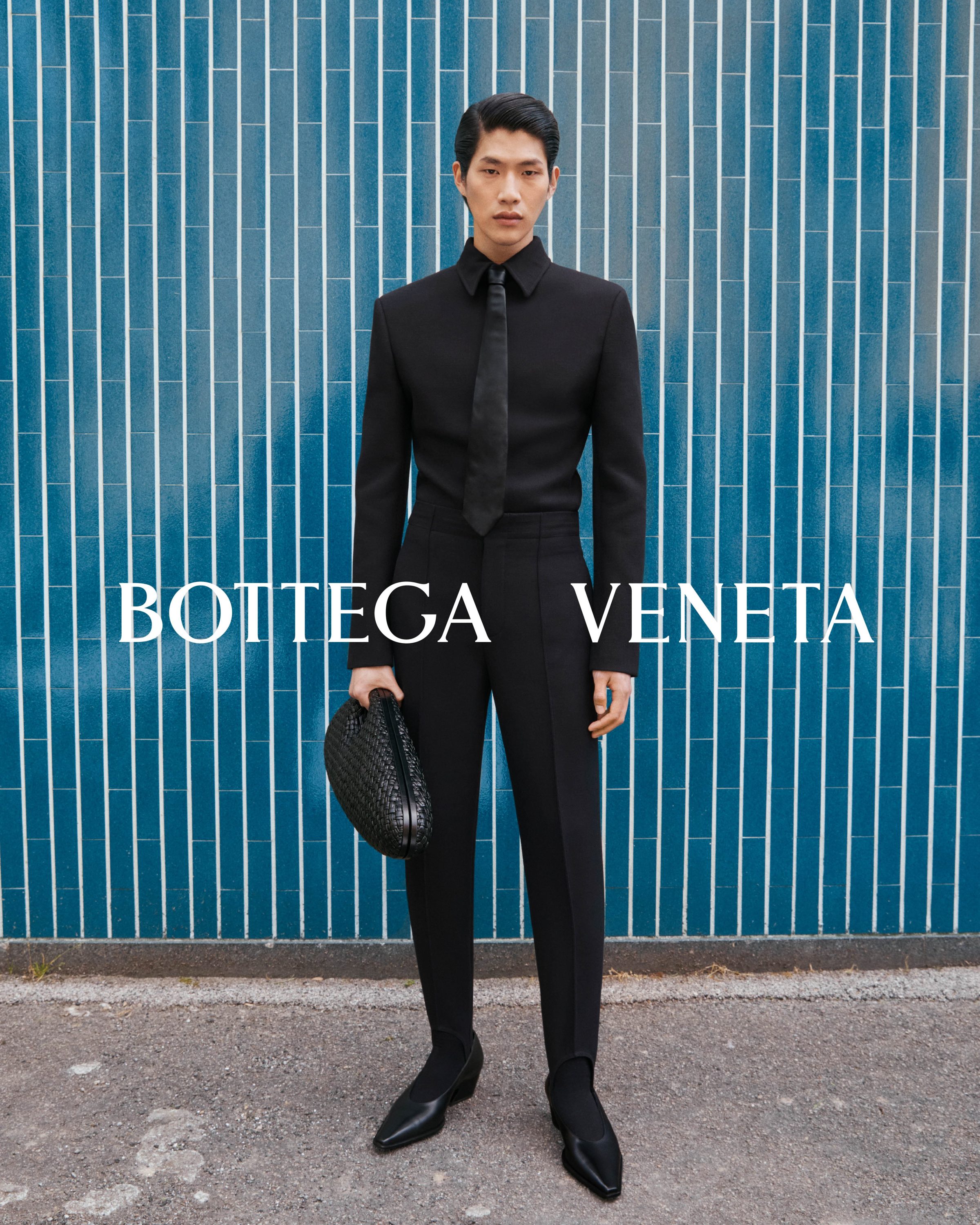 Bottega Veneta's Winter Campaign Makes The Ordinary Extradinaory