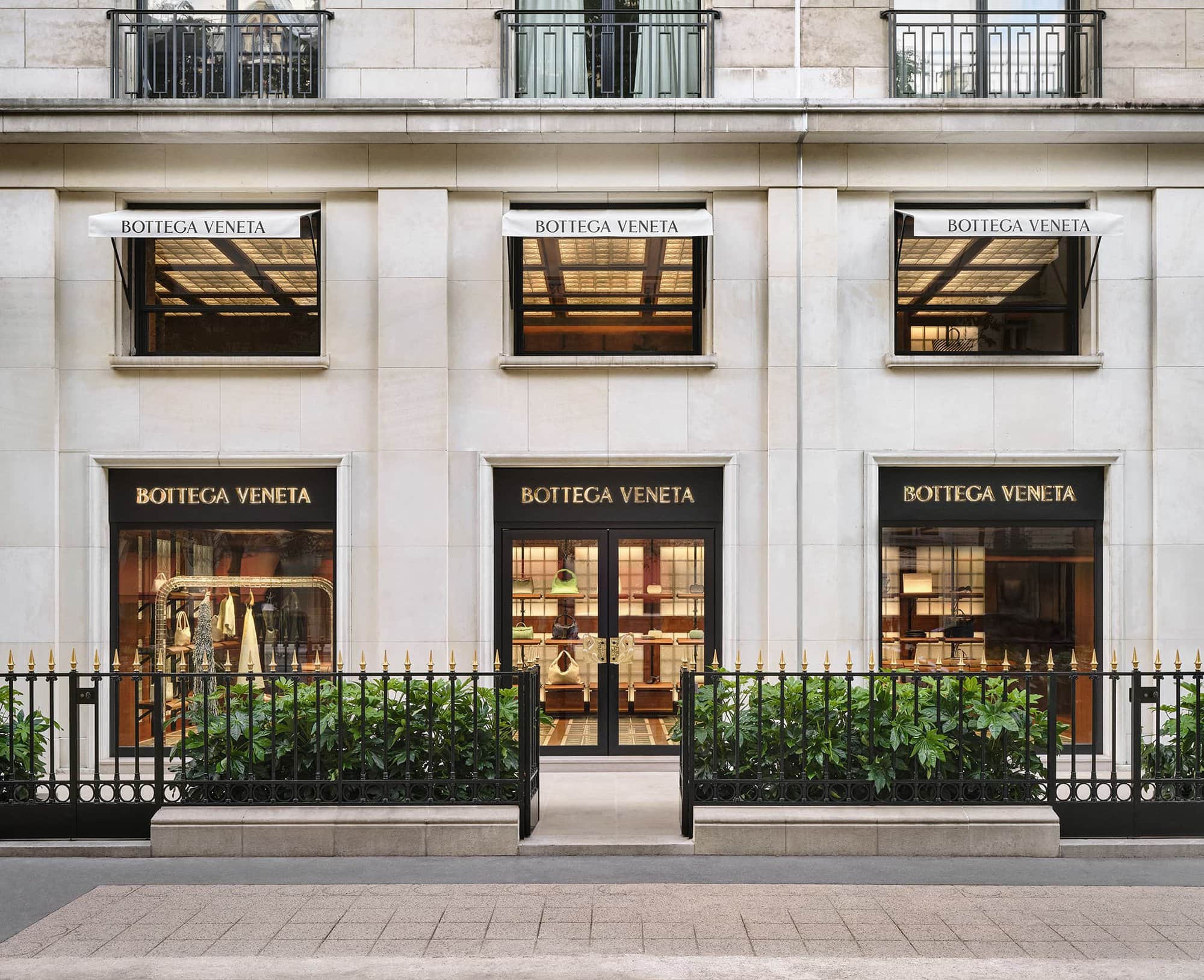 Givenchy sets up shop on Avenue Montaigne