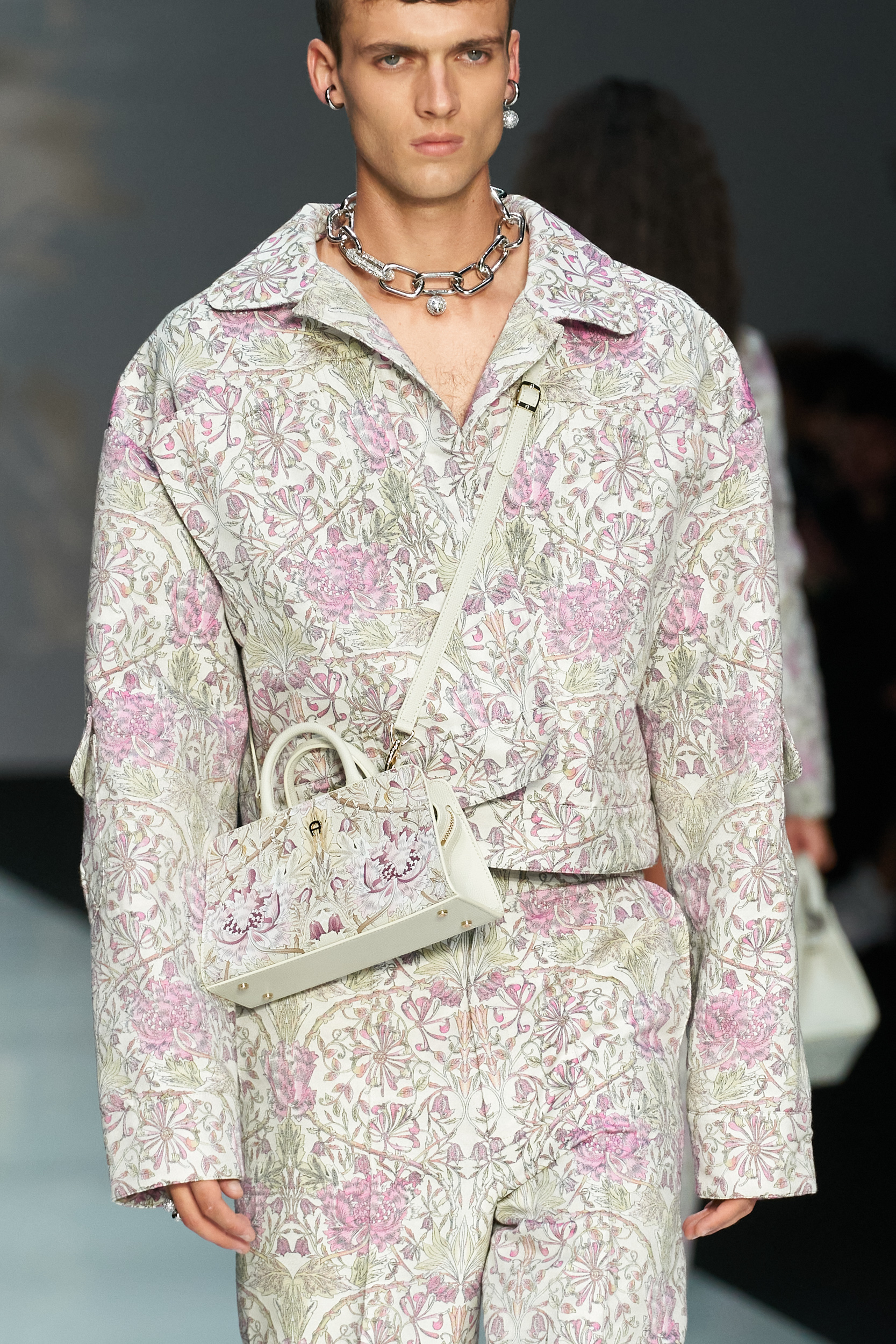 Aigner Spring 2024 Fashion Show Details