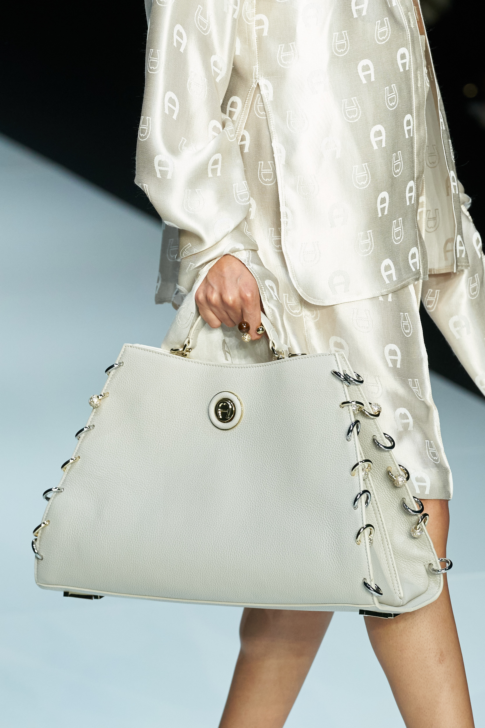 Aigner Spring 2024 Fashion Show Details