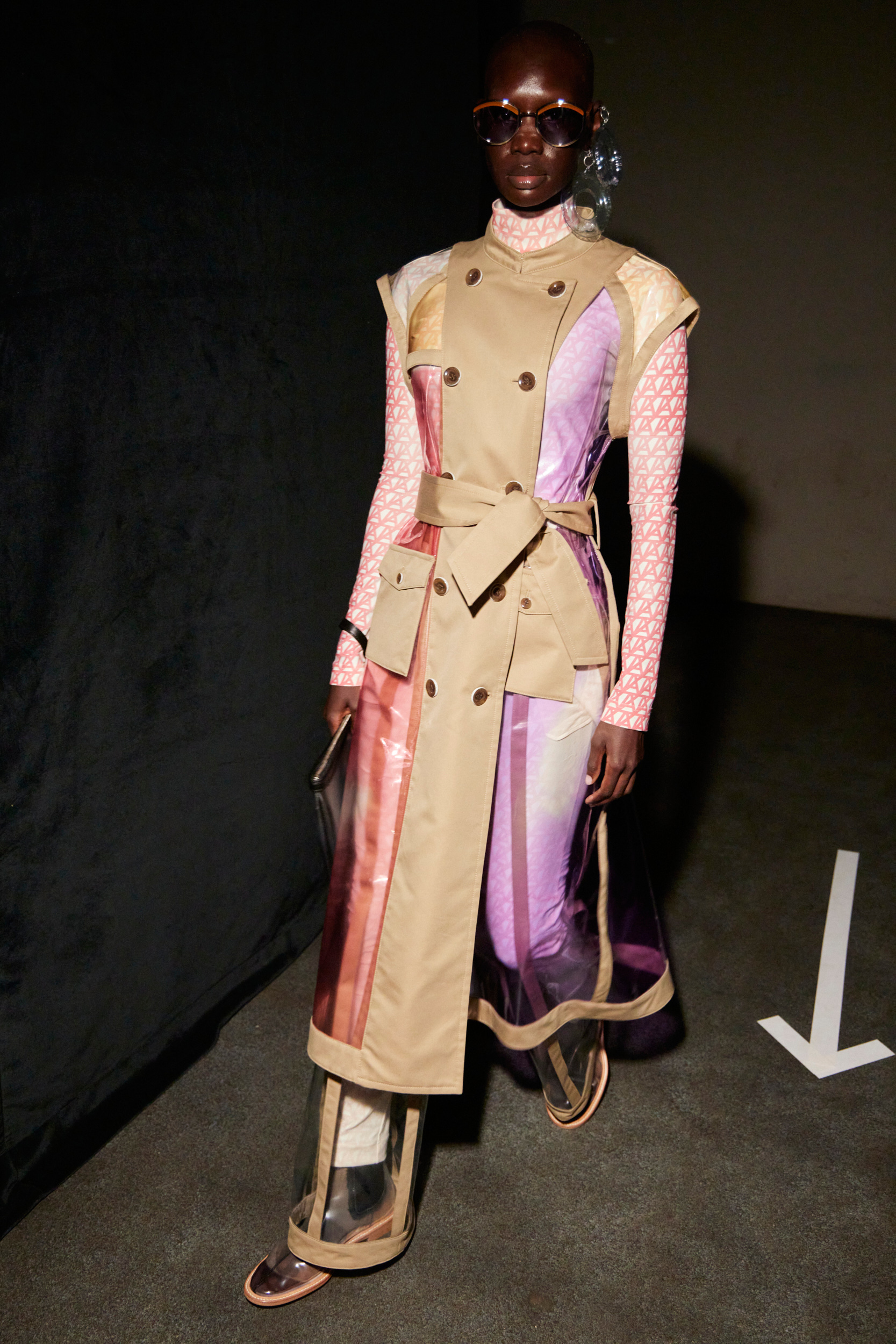 Anrealage Spring 2024 Fashion Show Backstage