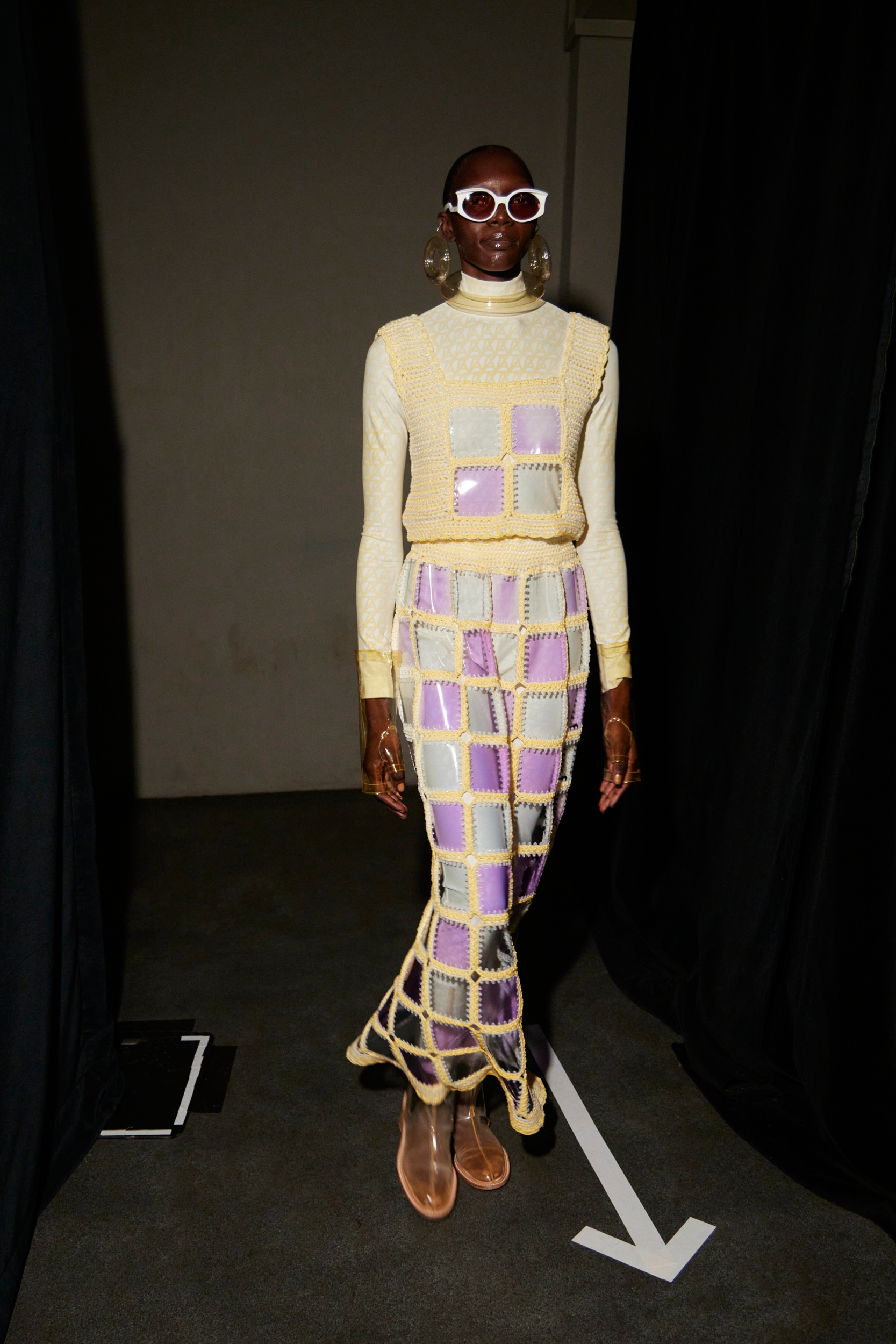 Anrealage Spring 2024 Fashion Show Backstage