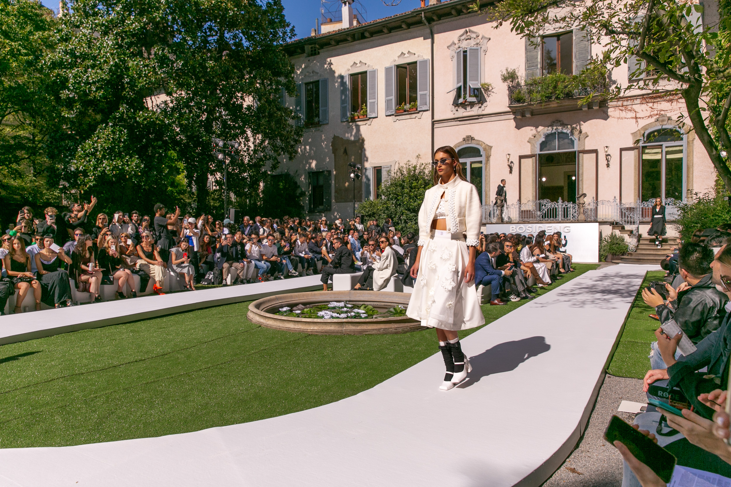 Bosideng Spring 2024 Fashion Show Atmosphere