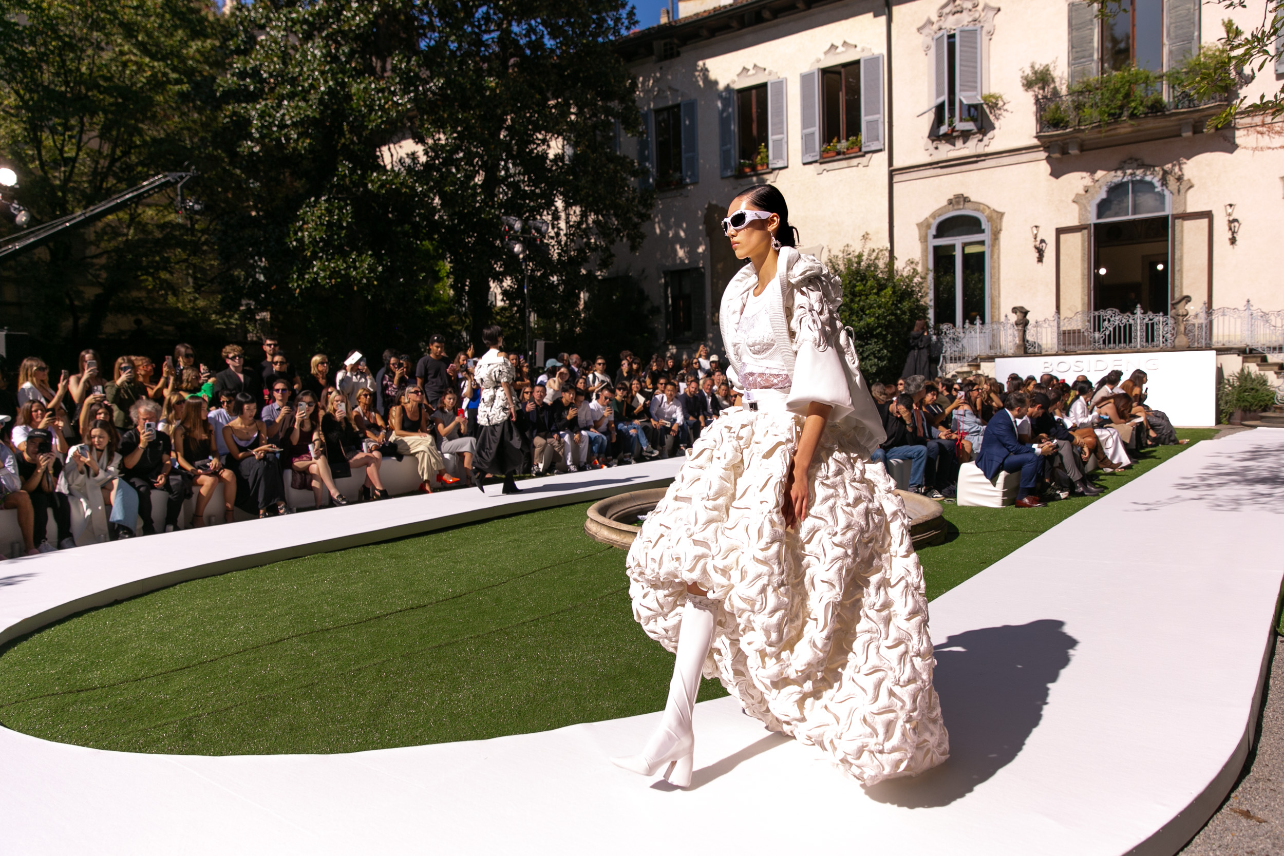 Bosideng Spring 2024 Fashion Show Atmosphere