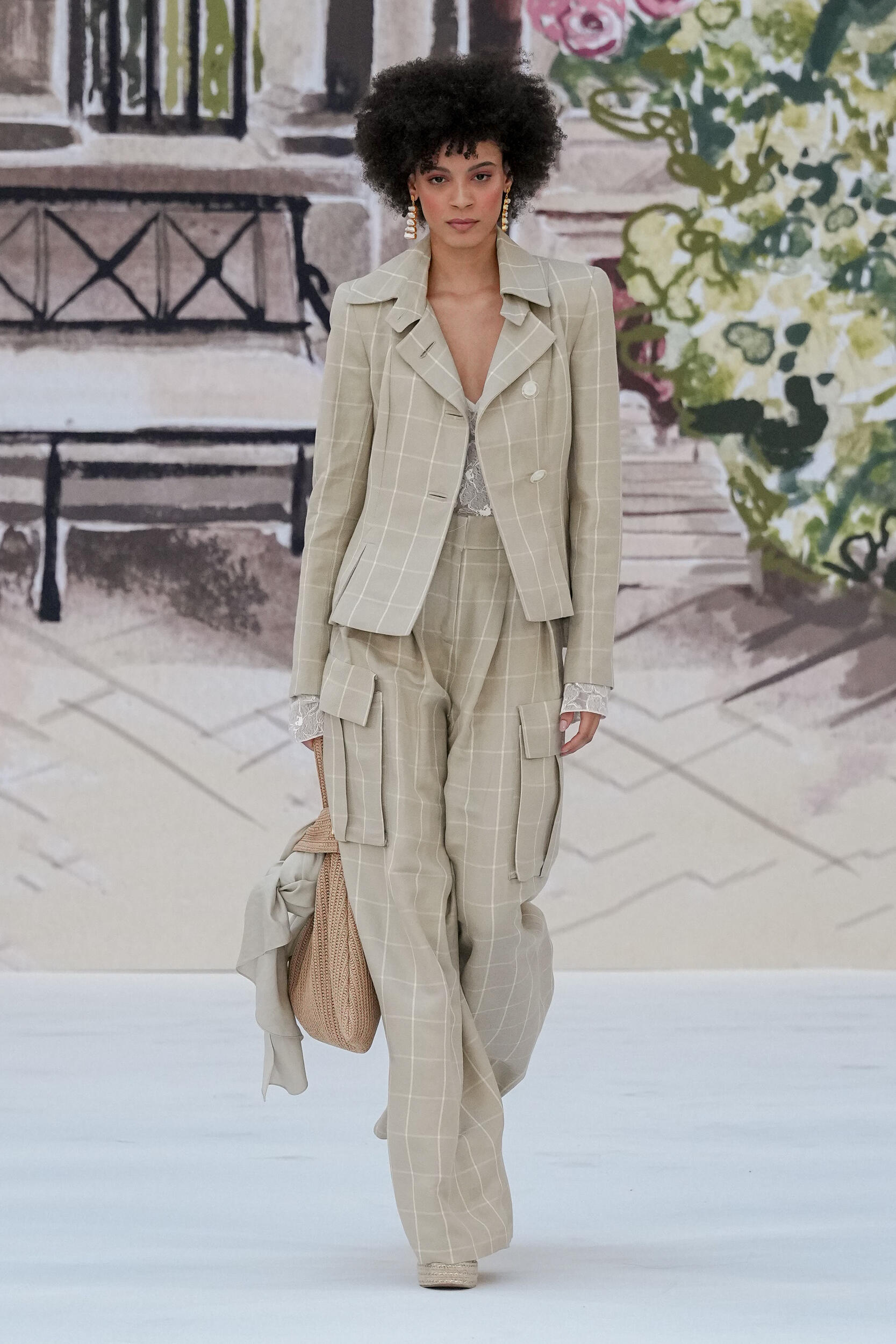 Paul Costelloe Spring 2024 Fashion Show The Impression 7075